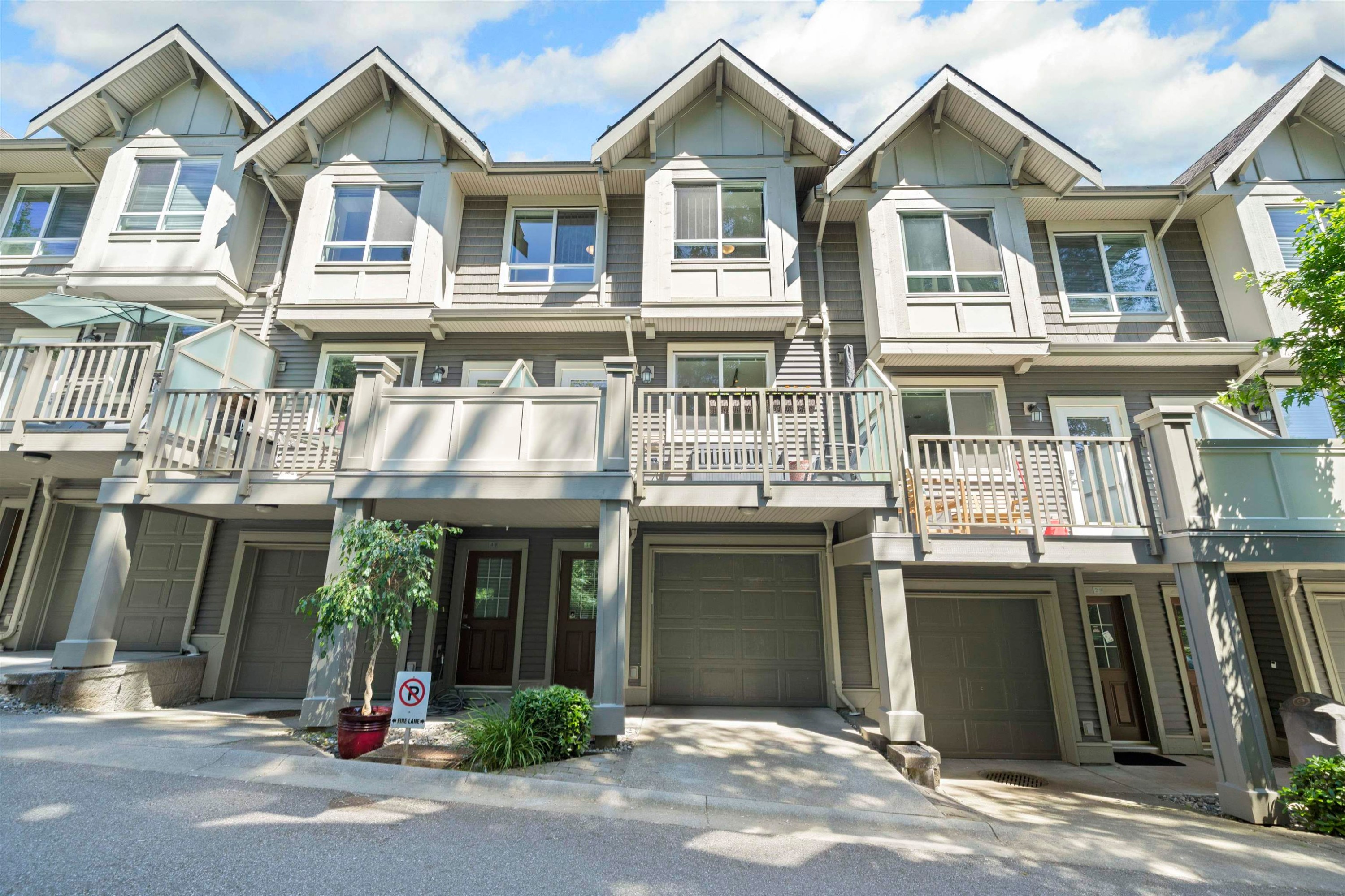 









3395


Galloway

Avenue, 3,
Coquitlam,




BC
V3E 0H2

