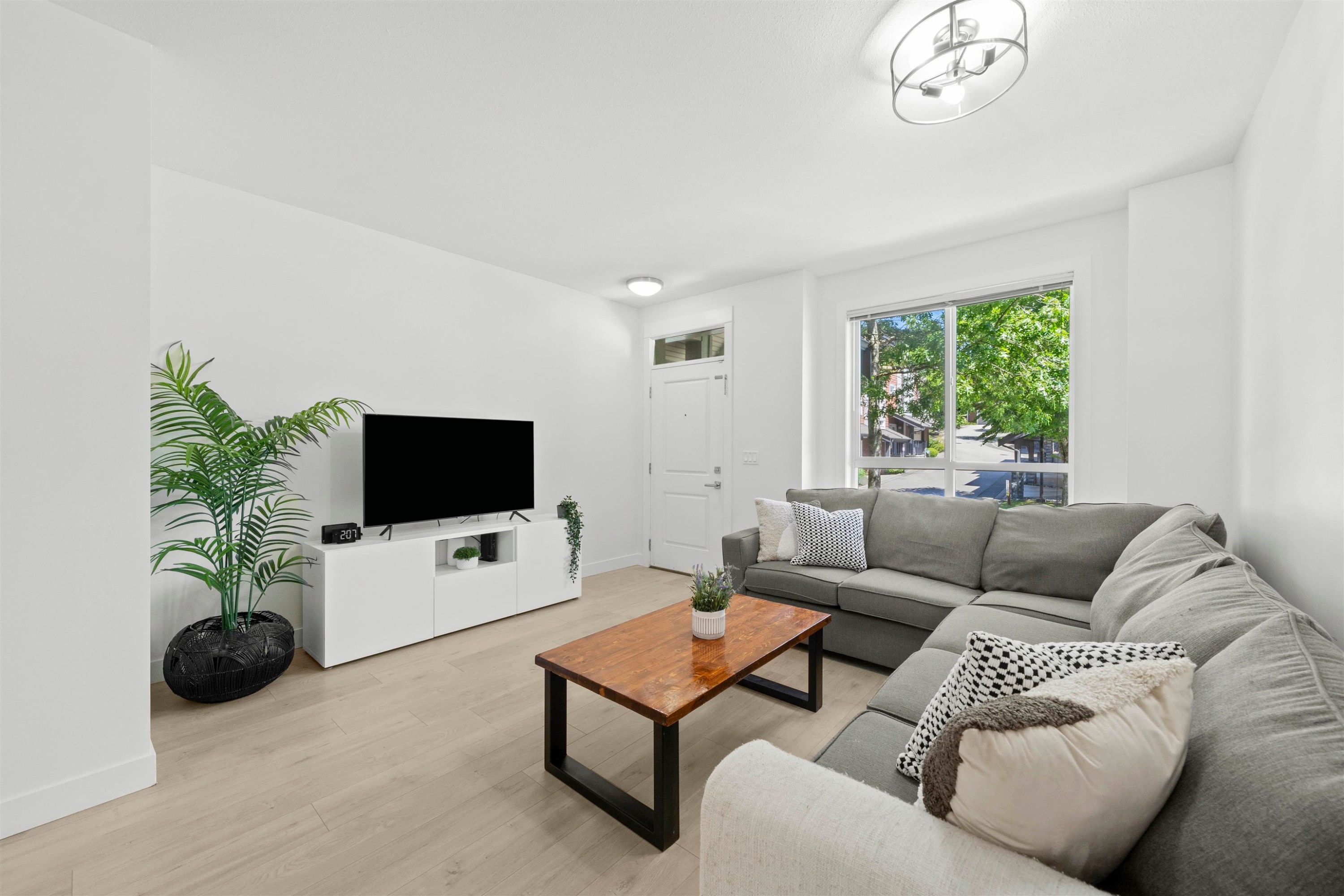 









3395


Galloway

Avenue, 3,
Coquitlam,




BC
V3E 0H2

