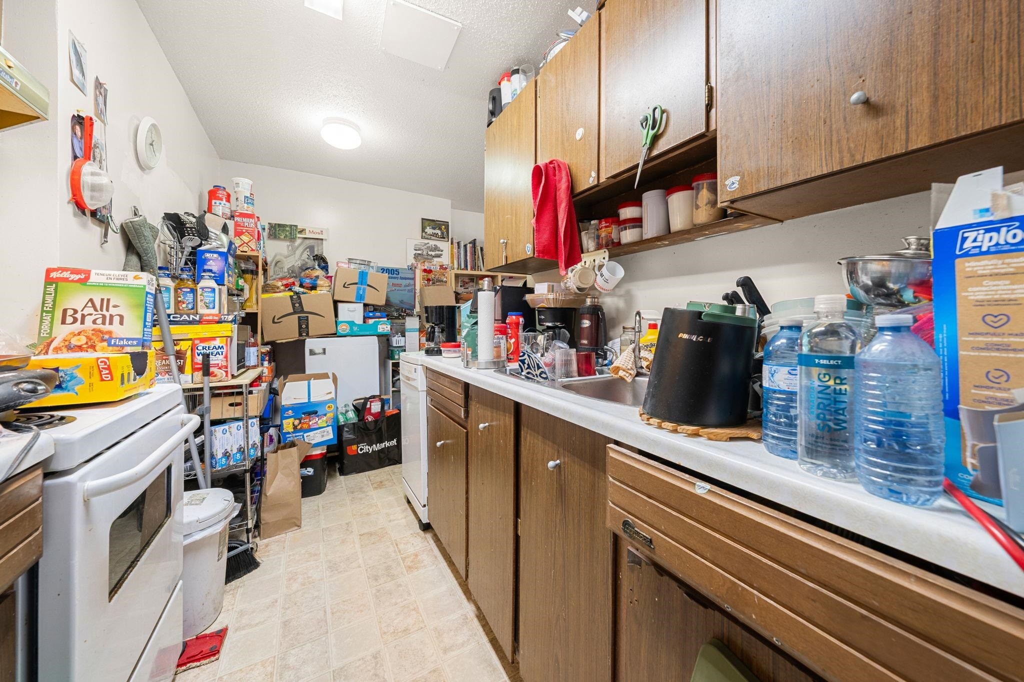 









135


21st

Street West, 102,
North Vancouver,




BC
V7M 1Z2

