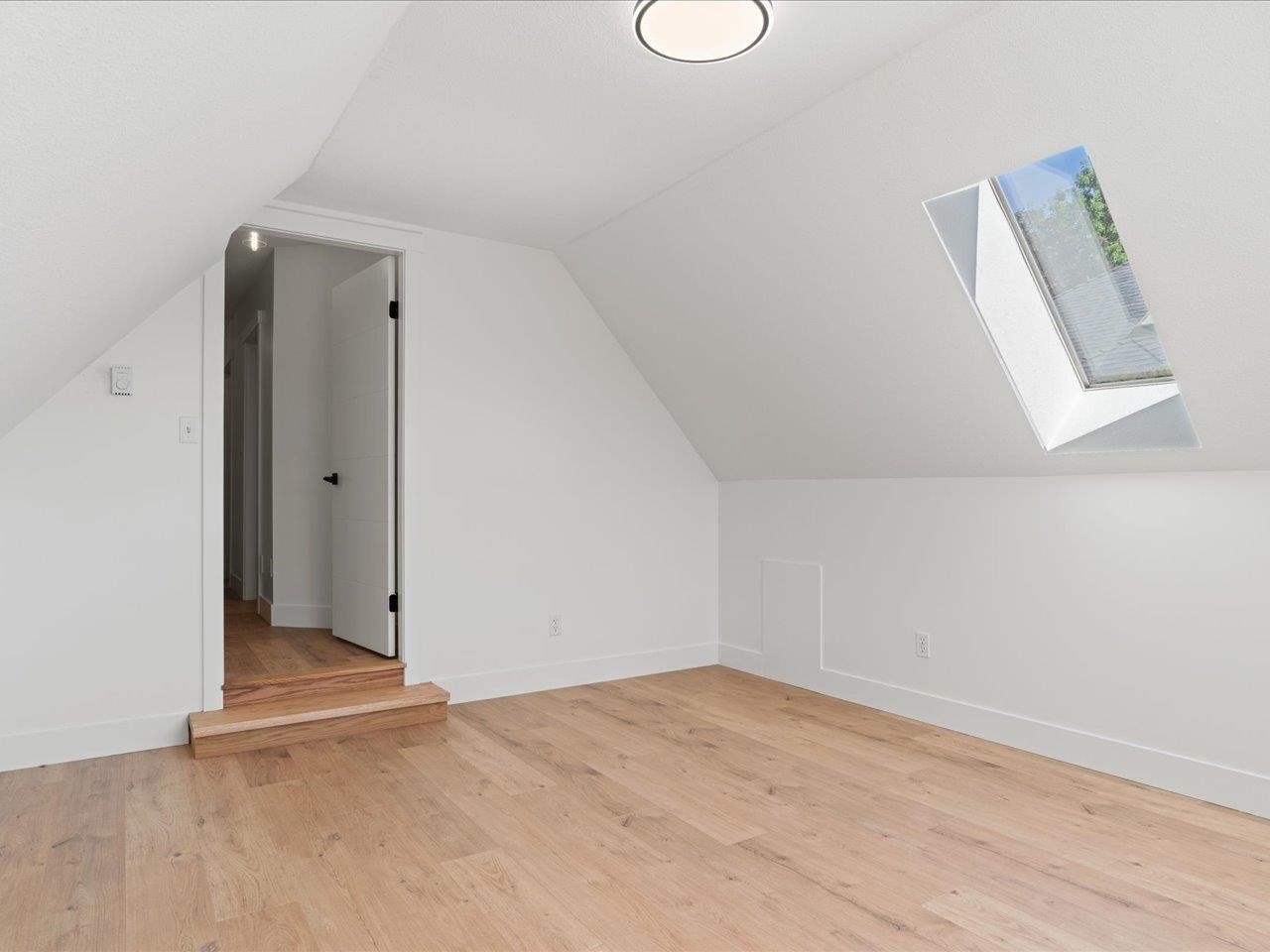









1135


Settlers

Court,
Port Coquitlam,




BC
V3C 5Y5

