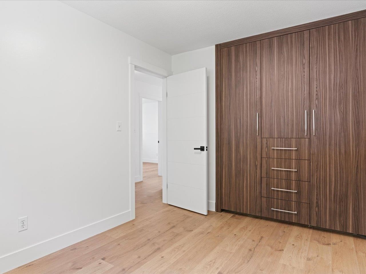 









1135


Settlers

Court,
Port Coquitlam,




BC
V3C 5Y5

