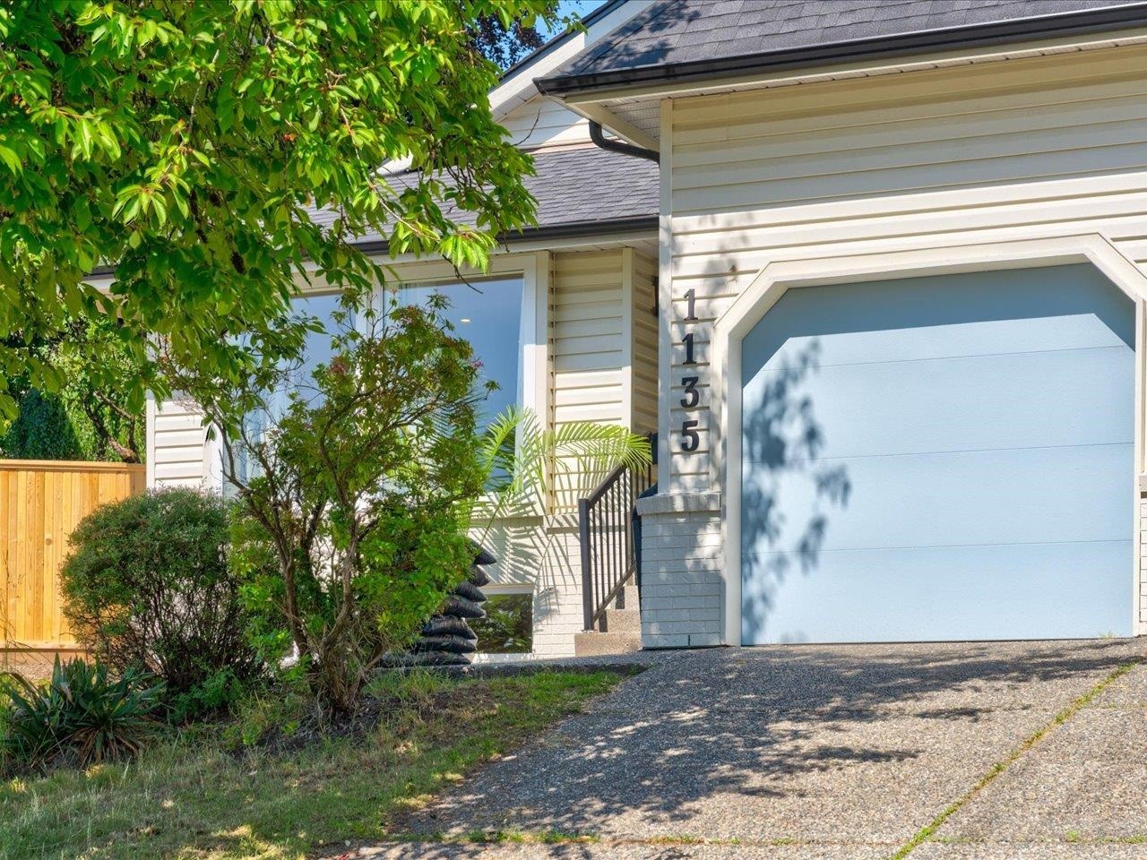 









1135


Settlers

Court,
Port Coquitlam,




BC
V3C 5Y5

