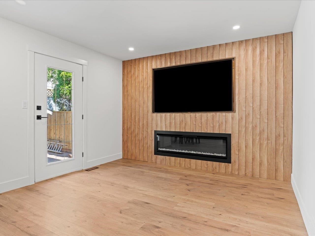 









1135


Settlers

Court,
Port Coquitlam,




BC
V3C 5Y5

