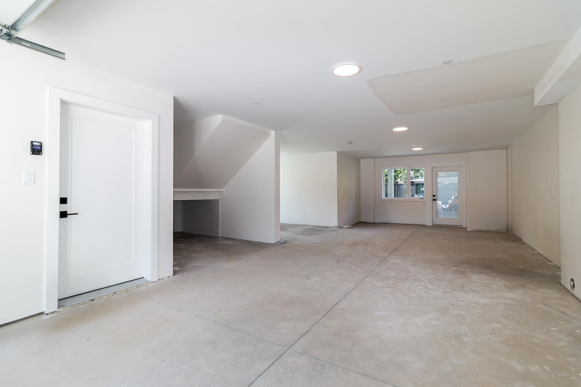 









38891


Garibaldi

Avenue,
Squamish,




BC
V8B 0E8

