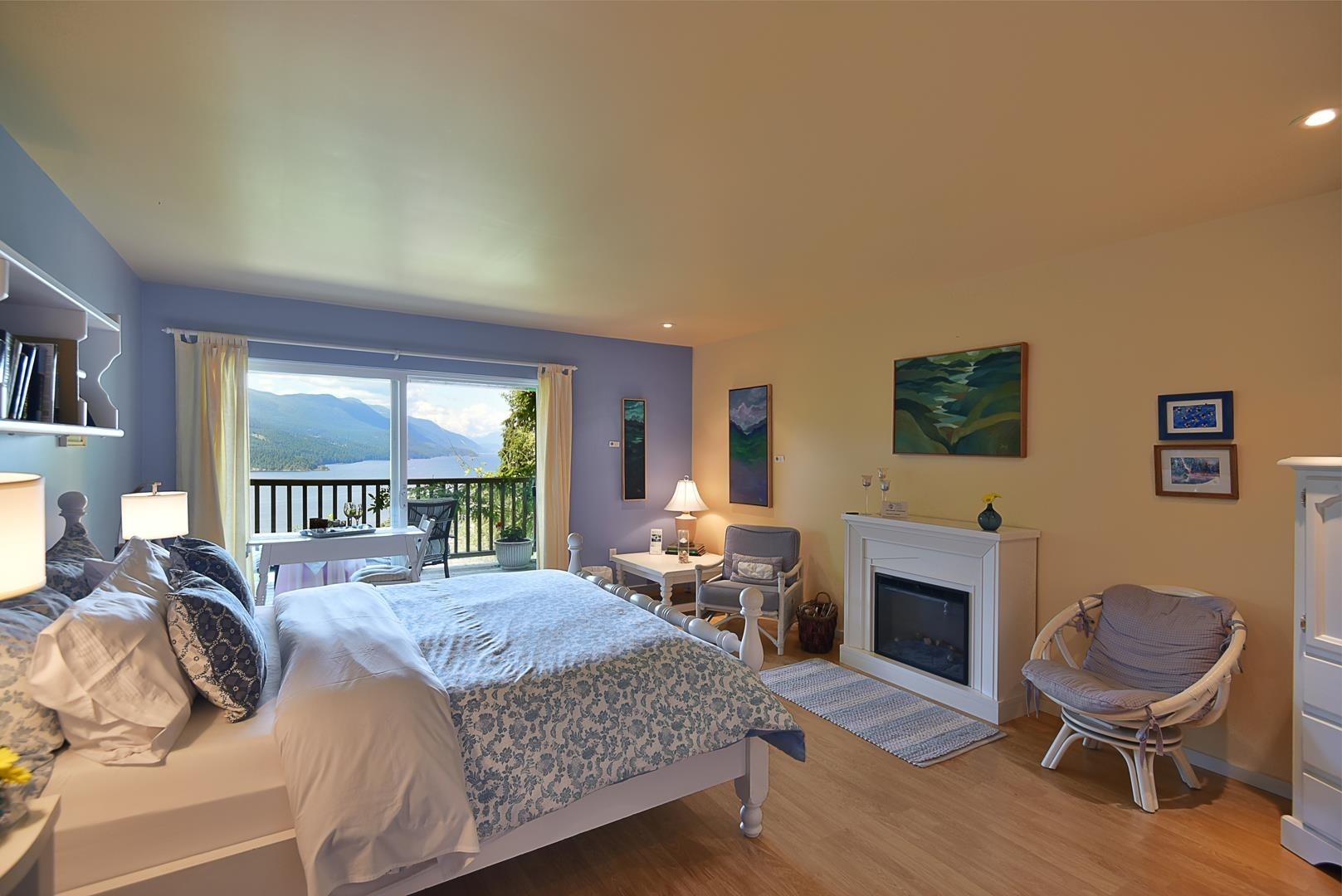 









5870


Skookumchuk

Road,
Sechelt,




BC
V7Z 0P3

