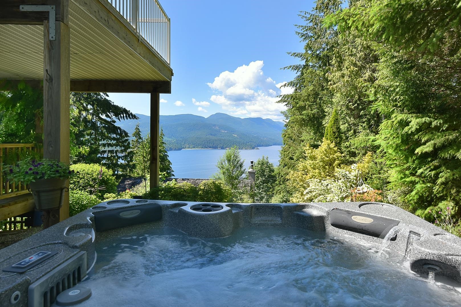









5870


Skookumchuk

Road,
Sechelt,




BC
V7Z 0P3

