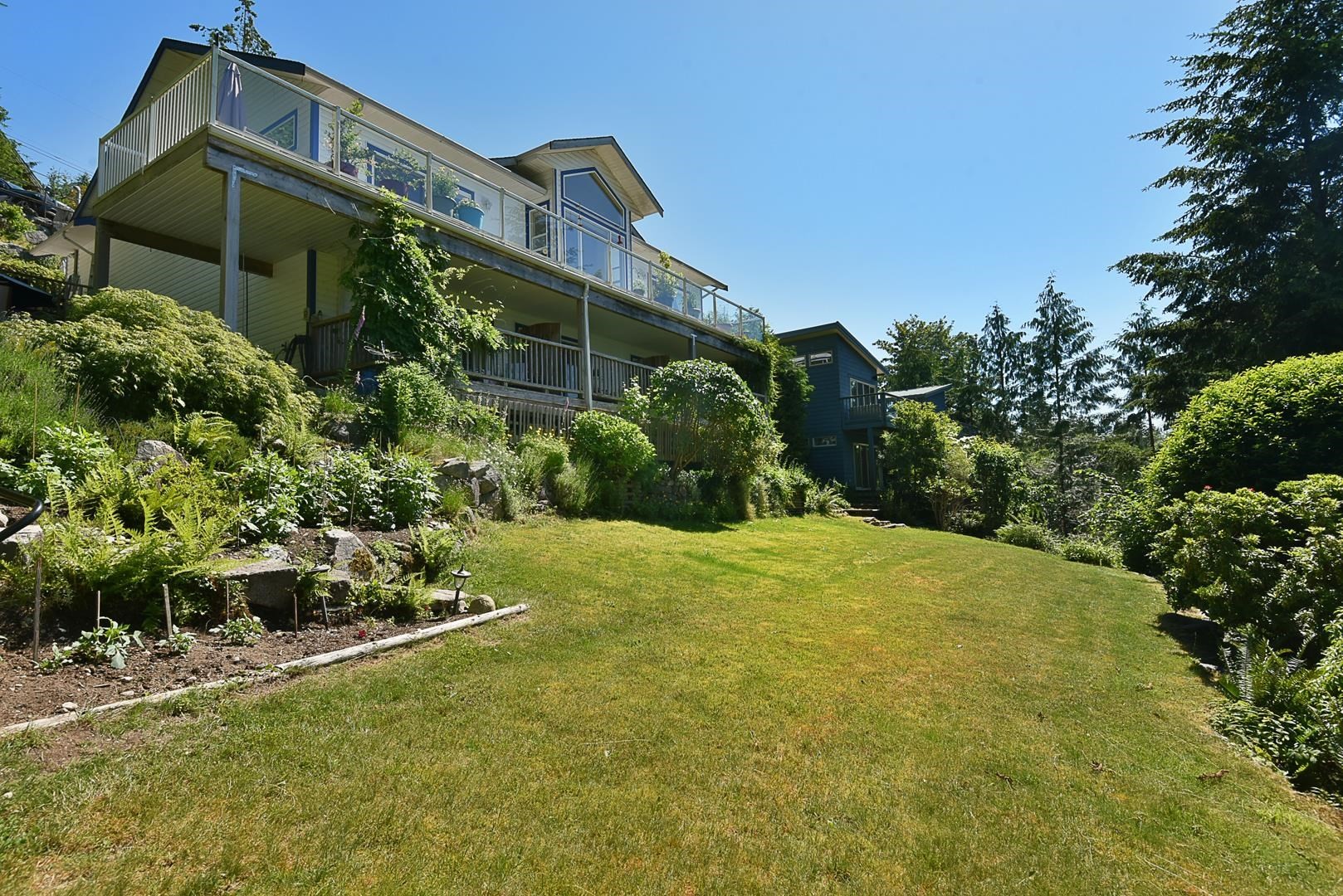 









5870


Skookumchuk

Road,
Sechelt,




BC
V7Z 0P3


