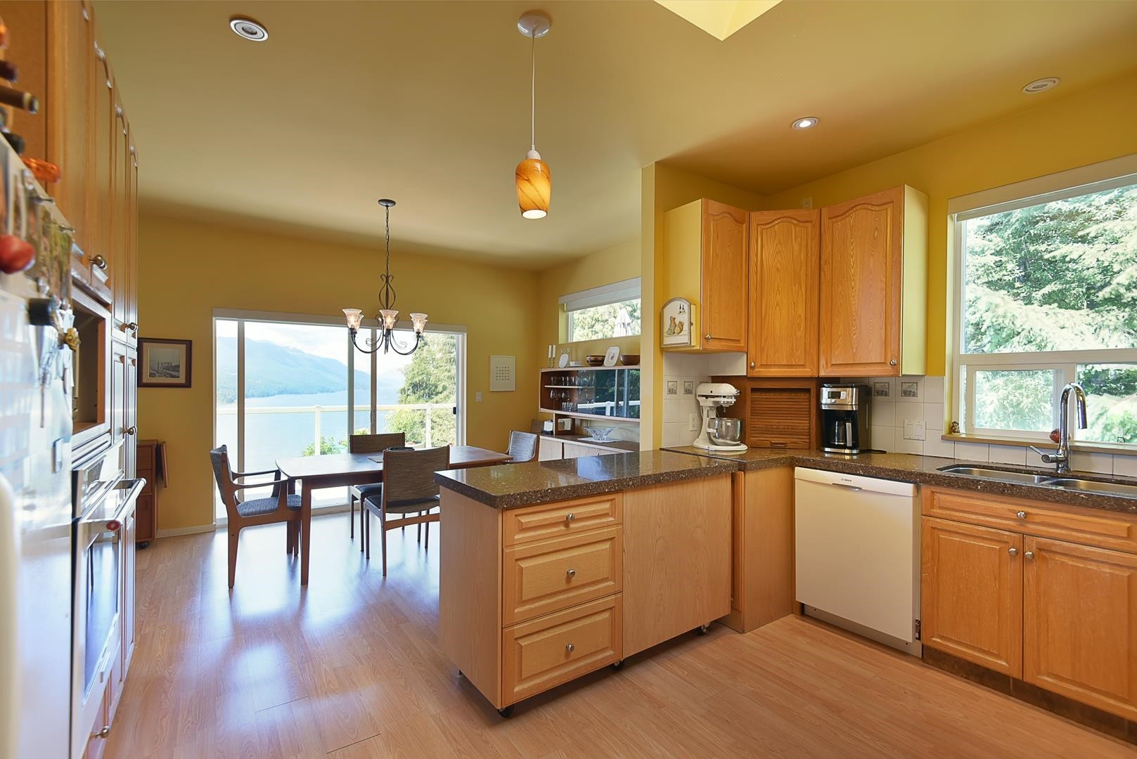 









5870


Skookumchuk

Road,
Sechelt,




BC
V7Z 0P3

