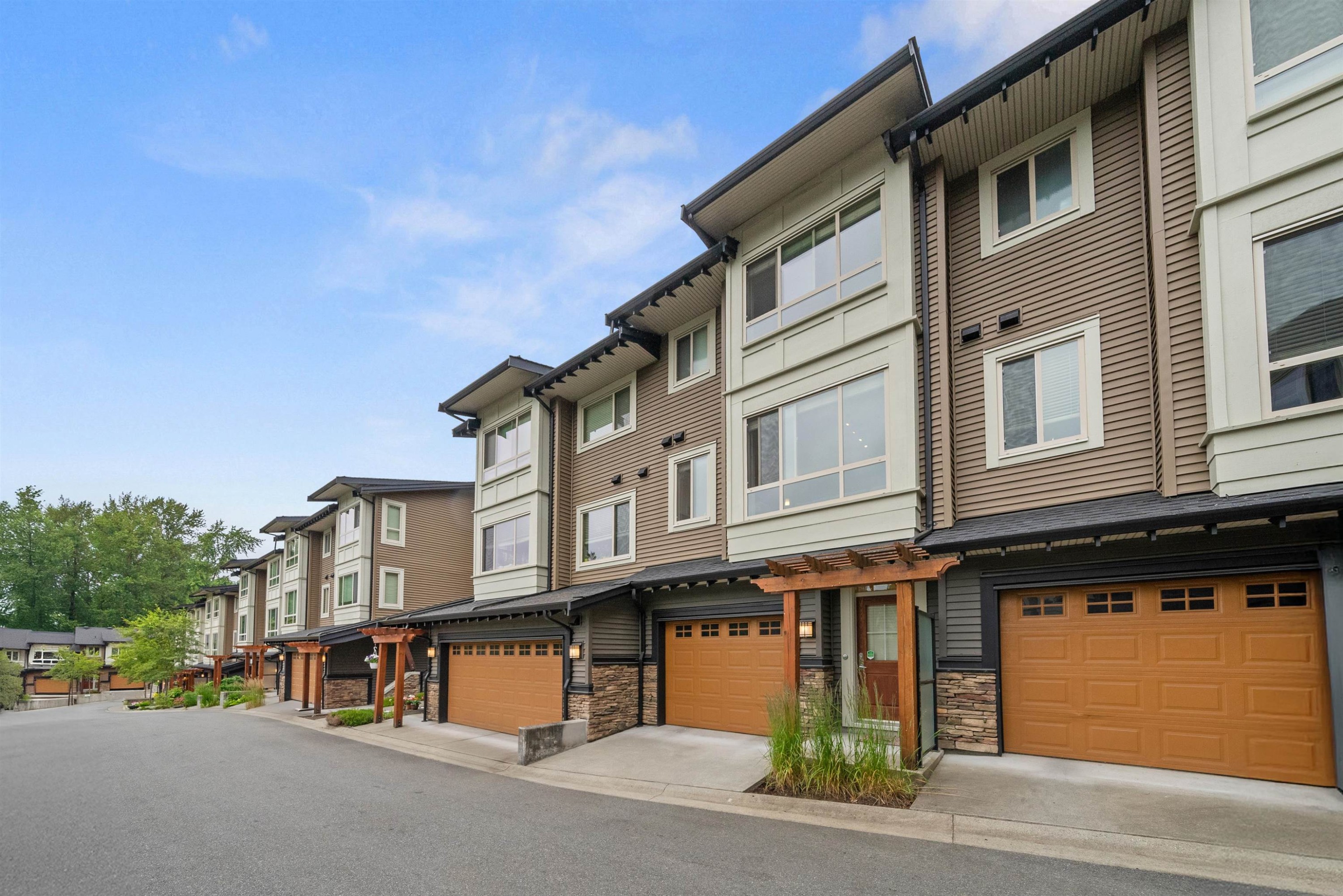 









23986


104

Avenue, 16,
Maple Ridge,




BC
V2W 0G8


