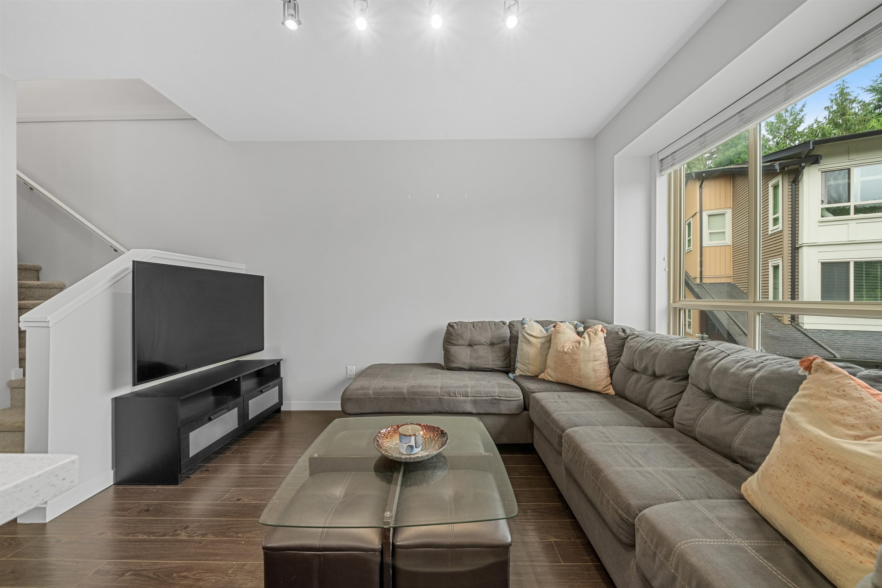 









23986


104

Avenue, 16,
Maple Ridge,




BC
V2W 0G8

