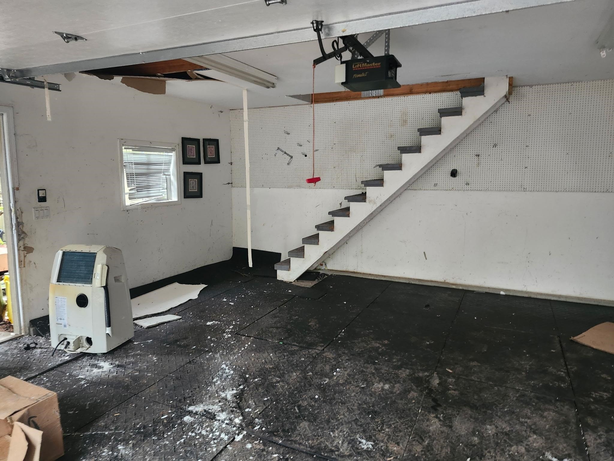 









14244


Silver Valley

Road,
Maple Ridge,




BC
V4R 2R3

