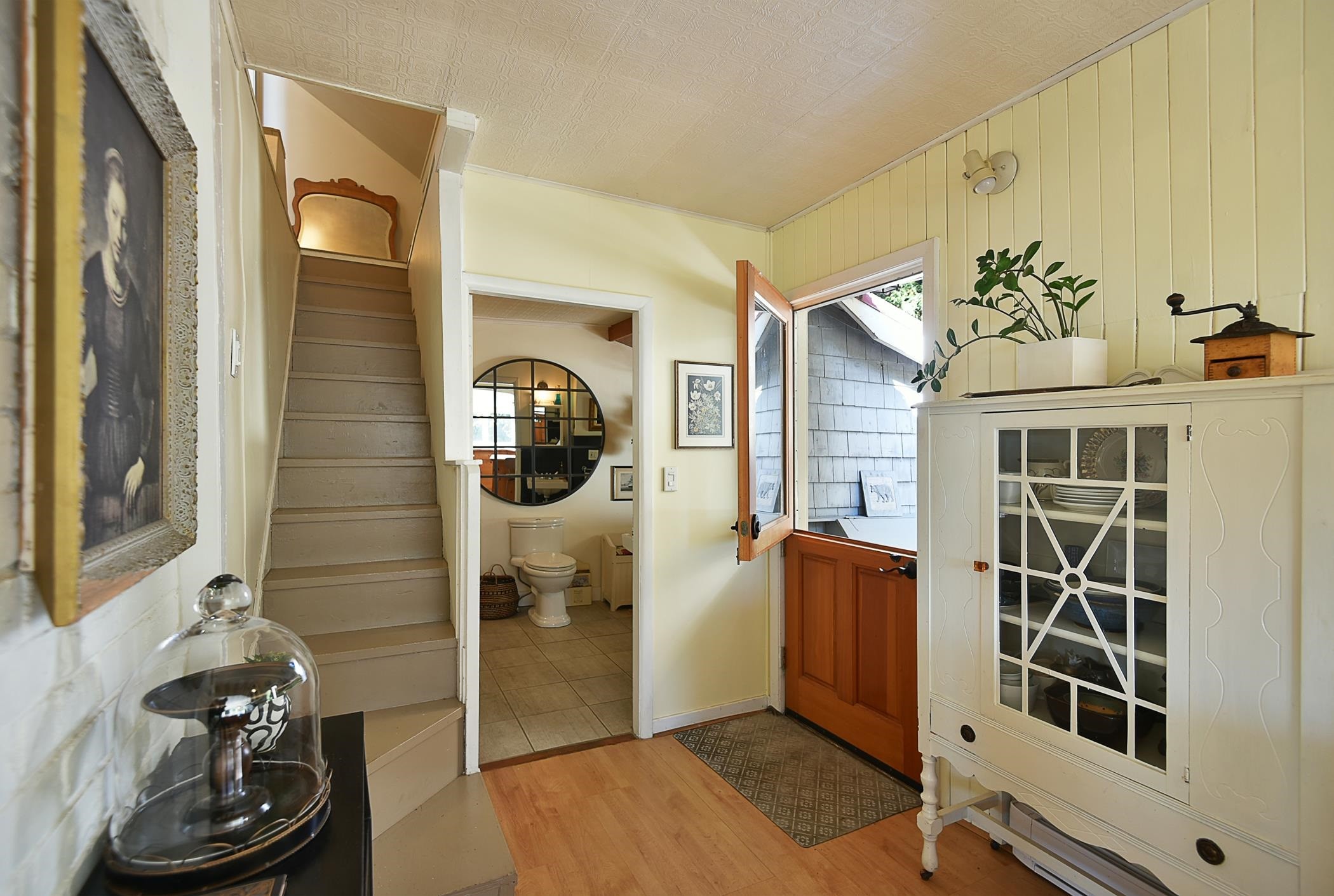 









586


Bals

Lane,
Gibsons,




BC
V0N 1V9

