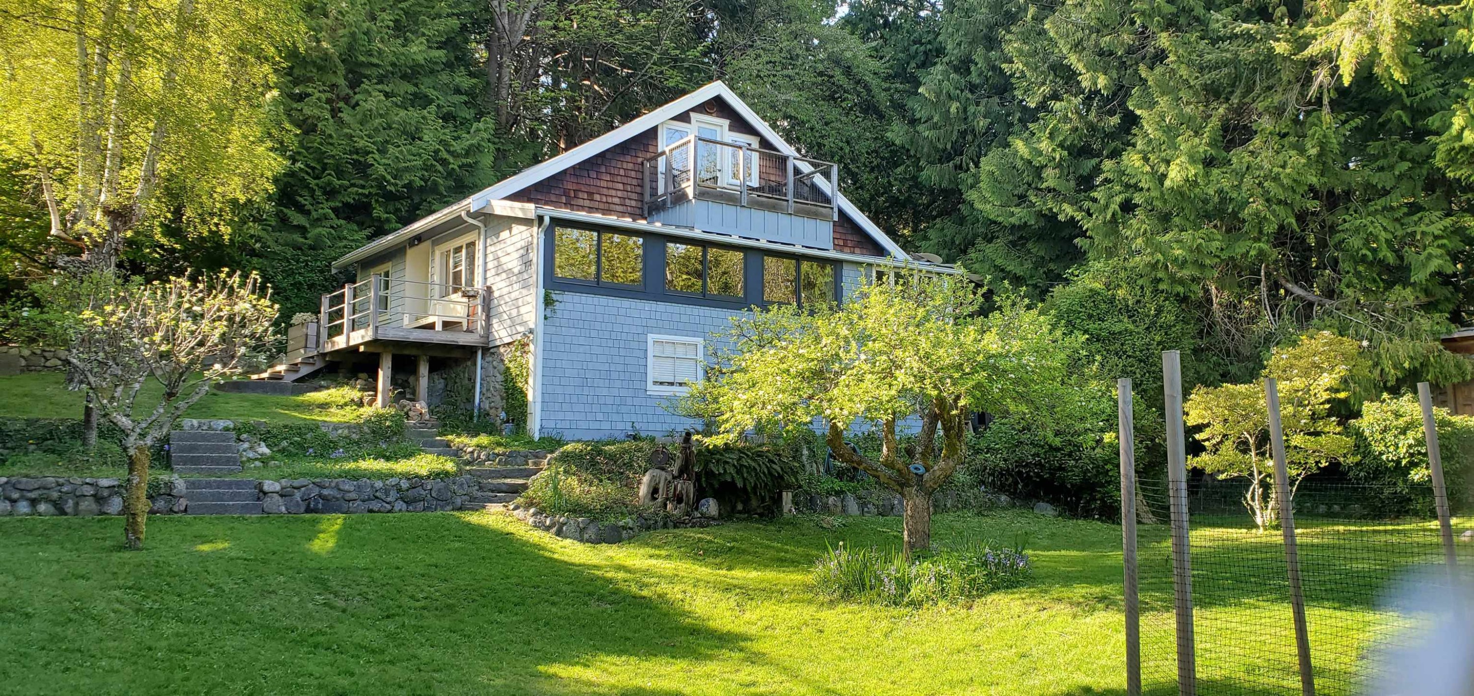 









586


Bals

Lane,
Gibsons,




BC
V0N 1V9

