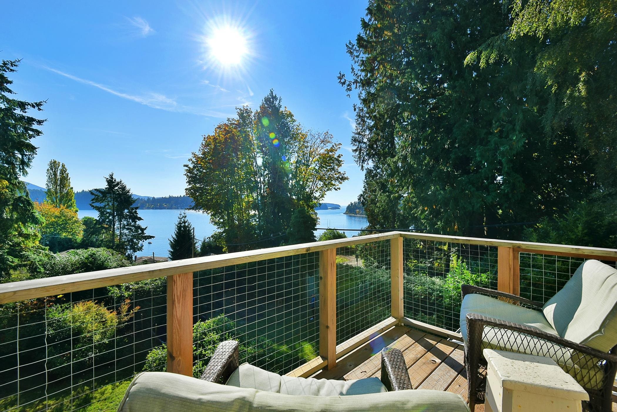 









586


Bals

Lane,
Gibsons,




BC
V0N 1V9

