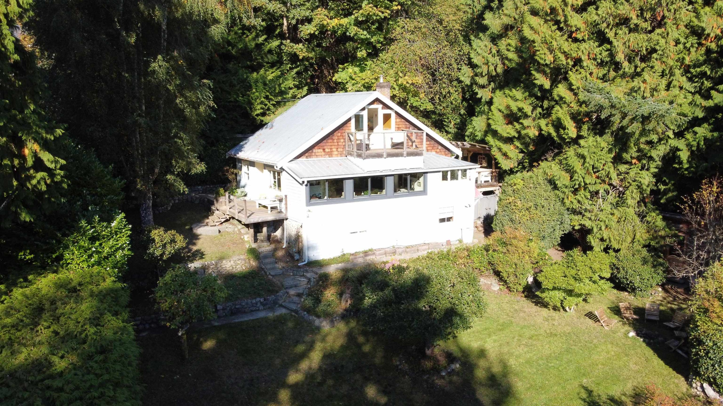









586


Bals

Lane,
Gibsons,




BC
V0N 1V9

