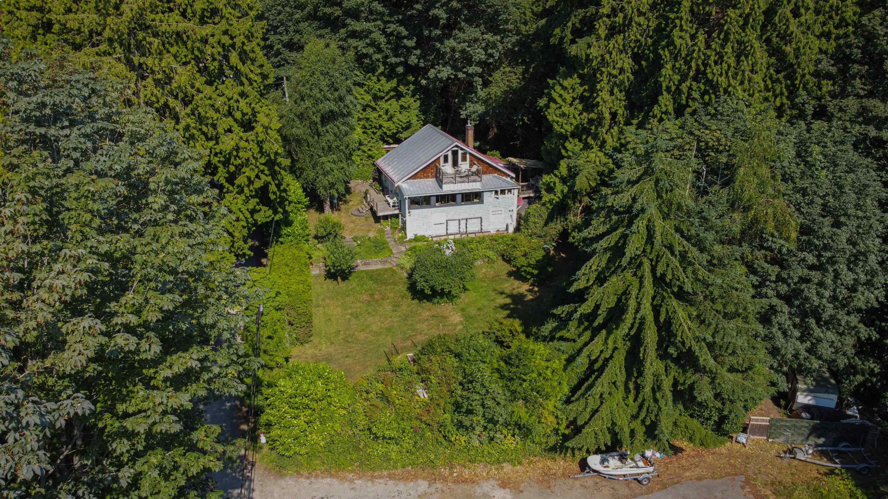 









586


Bals

Lane,
Gibsons,




BC
V0N 1V9

