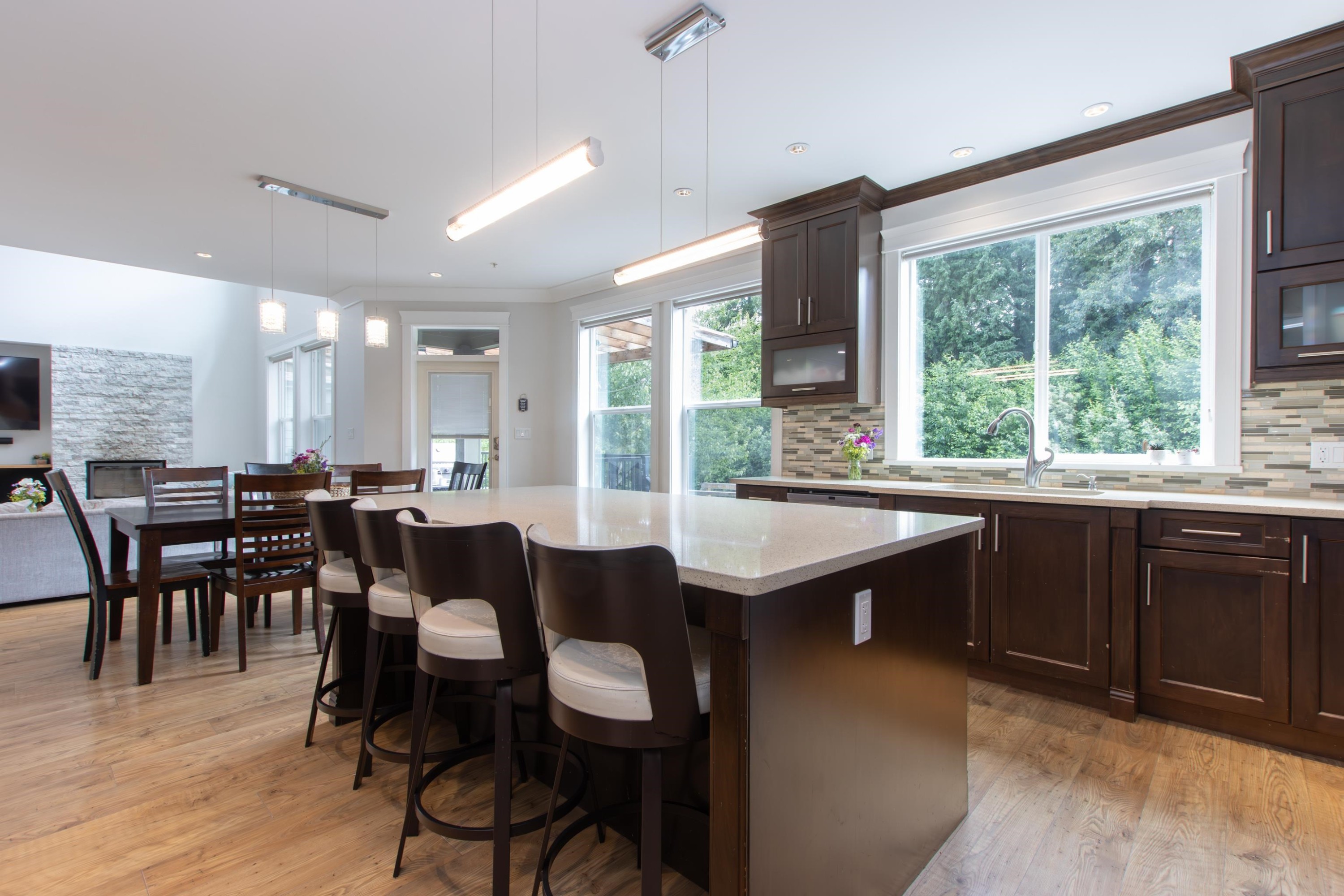 









39052


Kingfisher

Road,
Squamish,




BC
V8B 0S9

