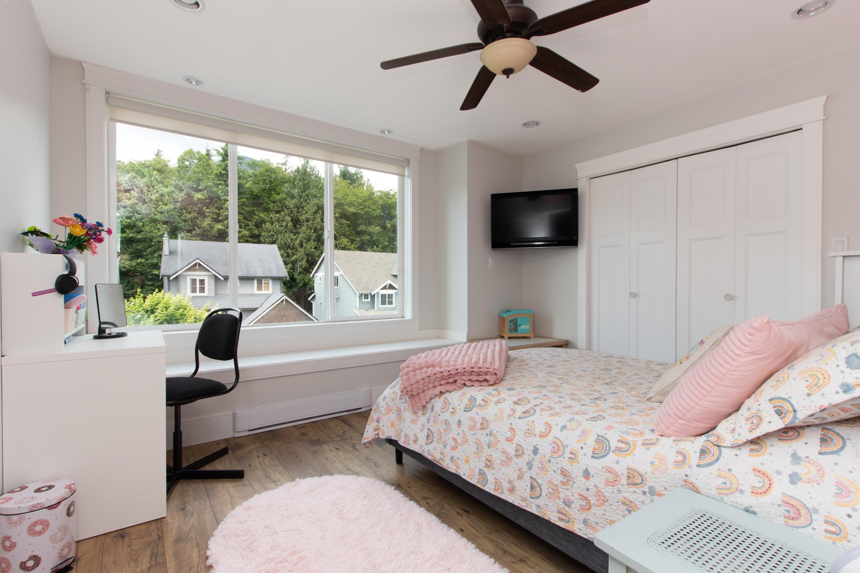 









39052


Kingfisher

Road,
Squamish,




BC
V8B 0S9

