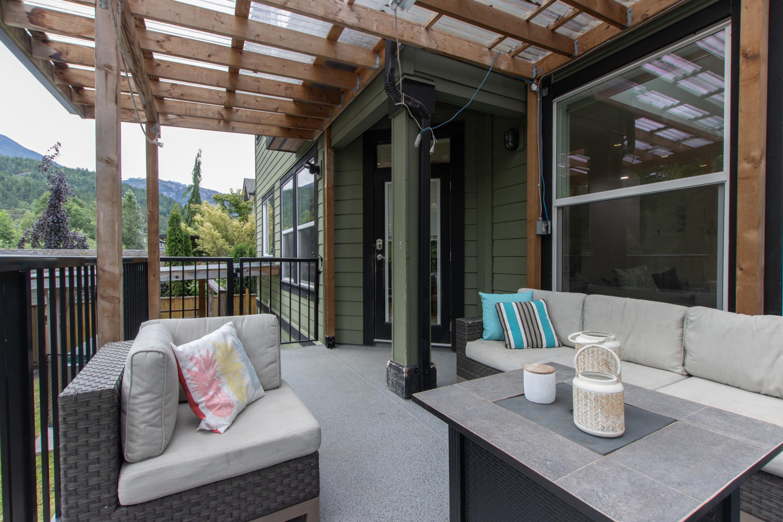 









39052


Kingfisher

Road,
Squamish,




BC
V8B 0S9

