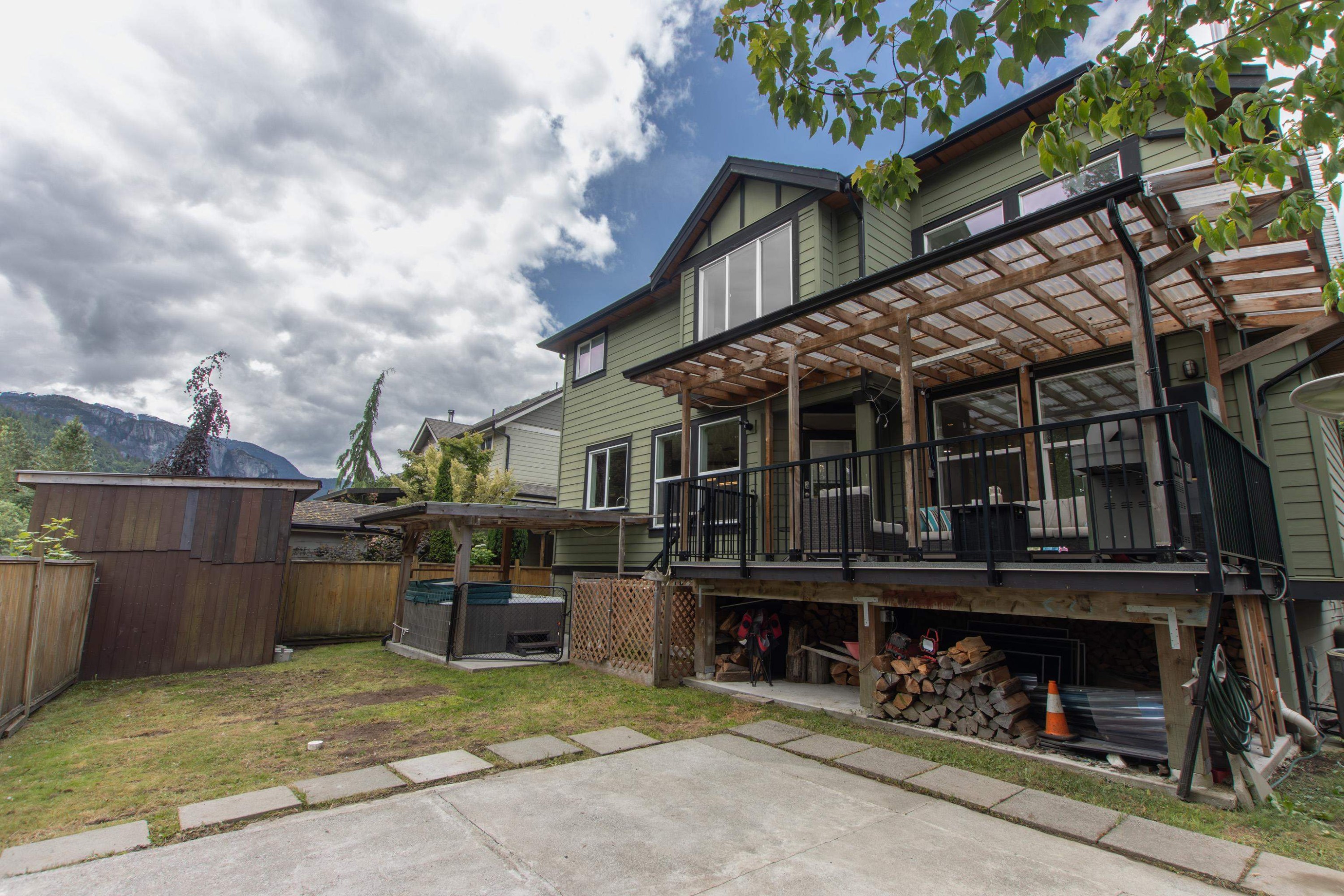 









39052


Kingfisher

Road,
Squamish,




BC
V8B 0S9

