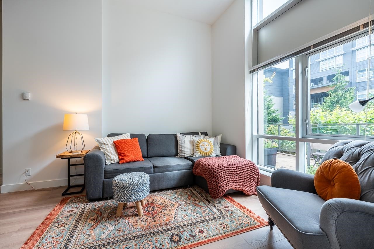 









9150


University High

Street, 6,
Burnaby,




BC
V5A 0C5

