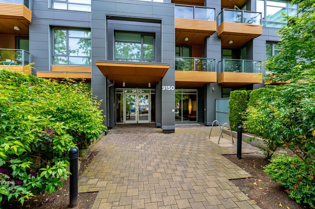 









9150


University High

Street, 6,
Burnaby,




BC
V5A 0C5

