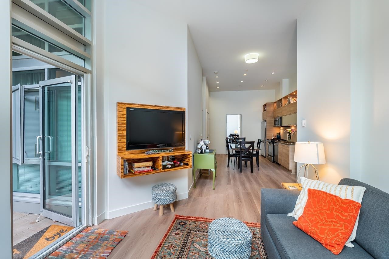









9150


University High

Street, 6,
Burnaby,




BC
V5A 0C5


