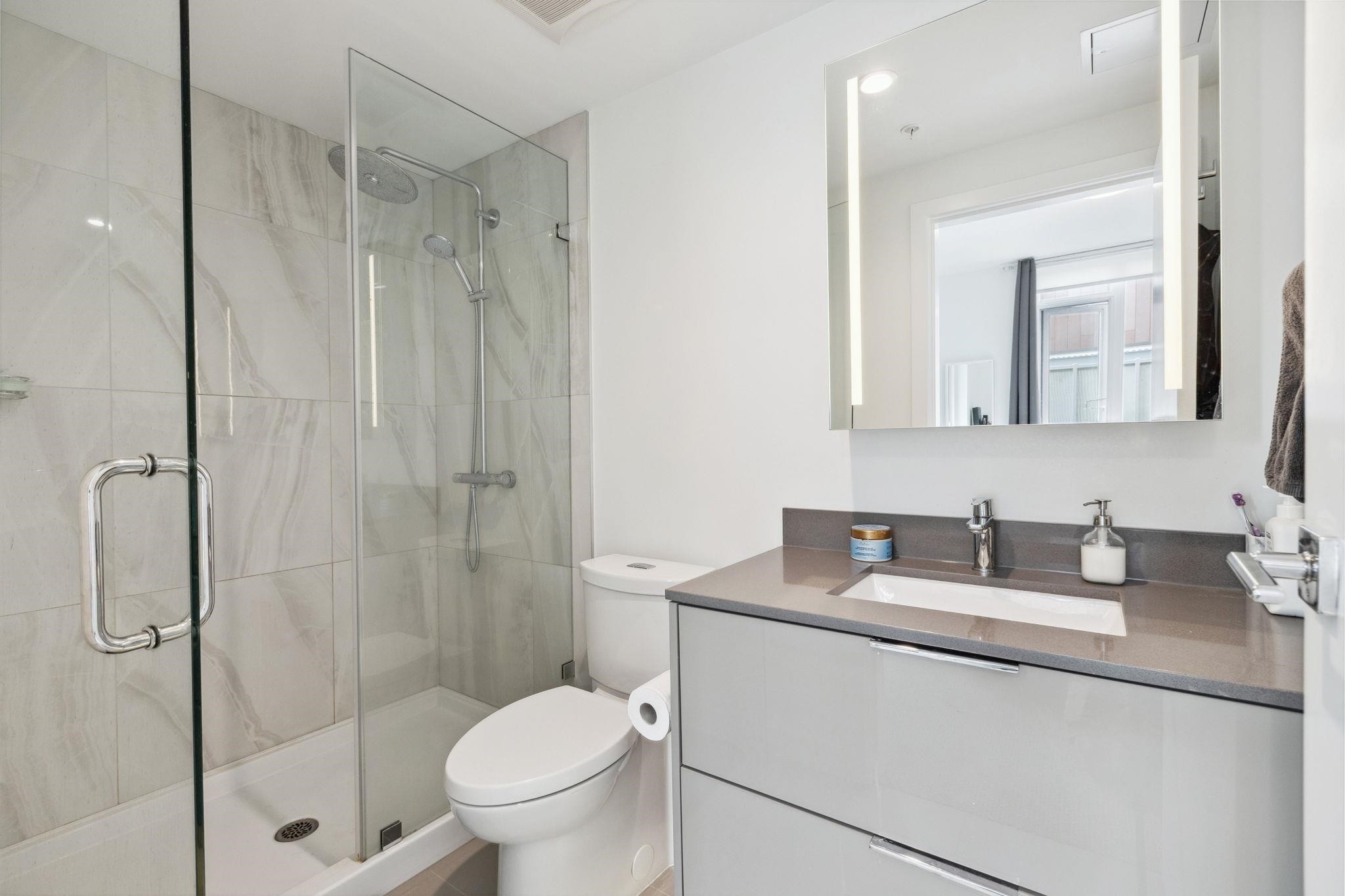 









1471


Hunter

Street, 403,
North Vancouver,




BC
V7J 1H3

