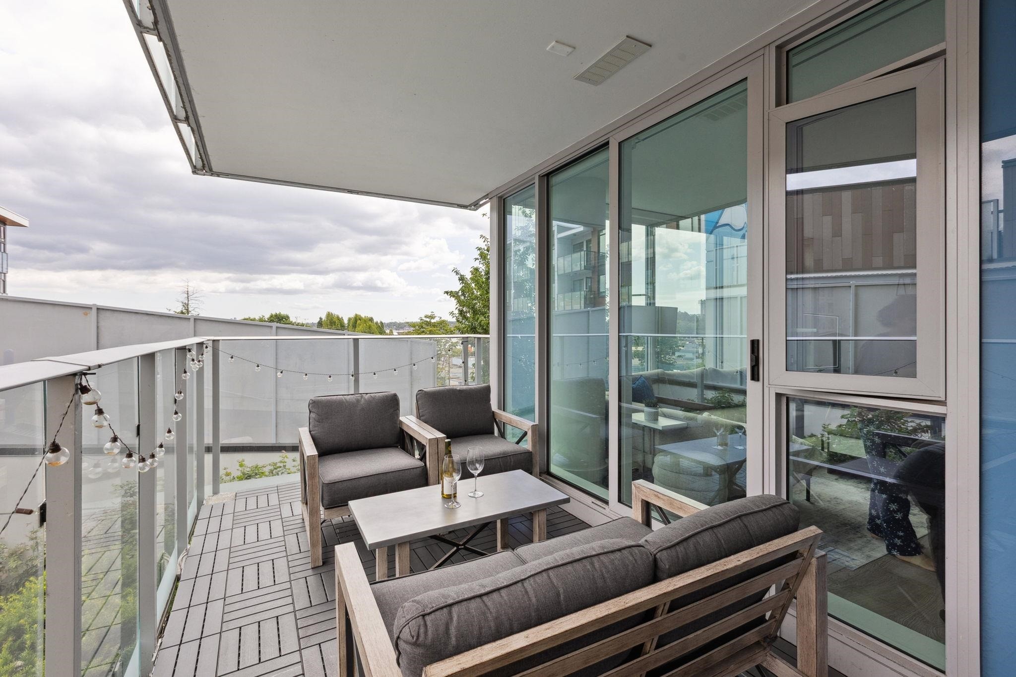 









1471


Hunter

Street, 403,
North Vancouver,




BC
V7J 1H3

