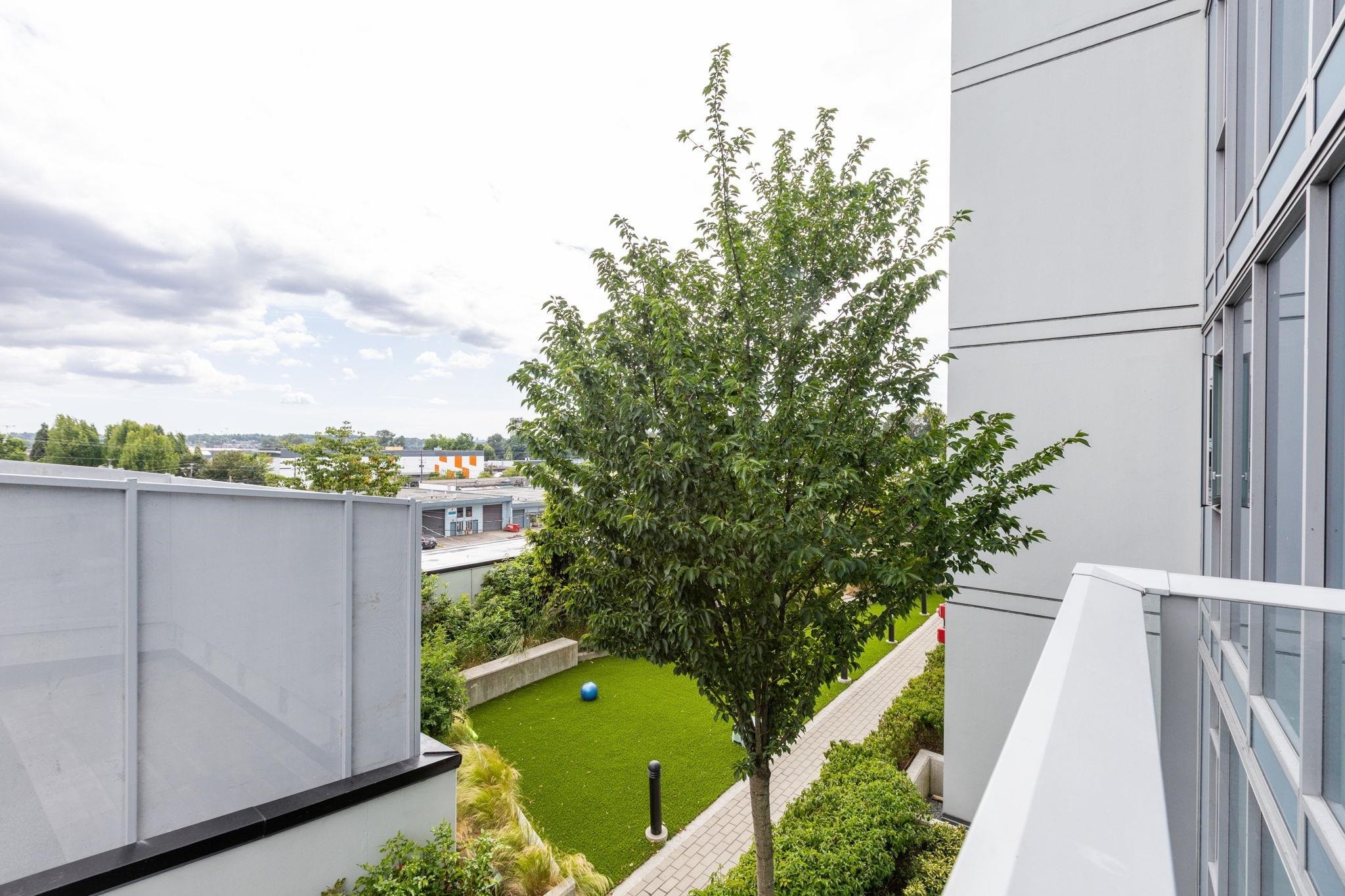 









1471


Hunter

Street, 403,
North Vancouver,




BC
V7J 1H3

