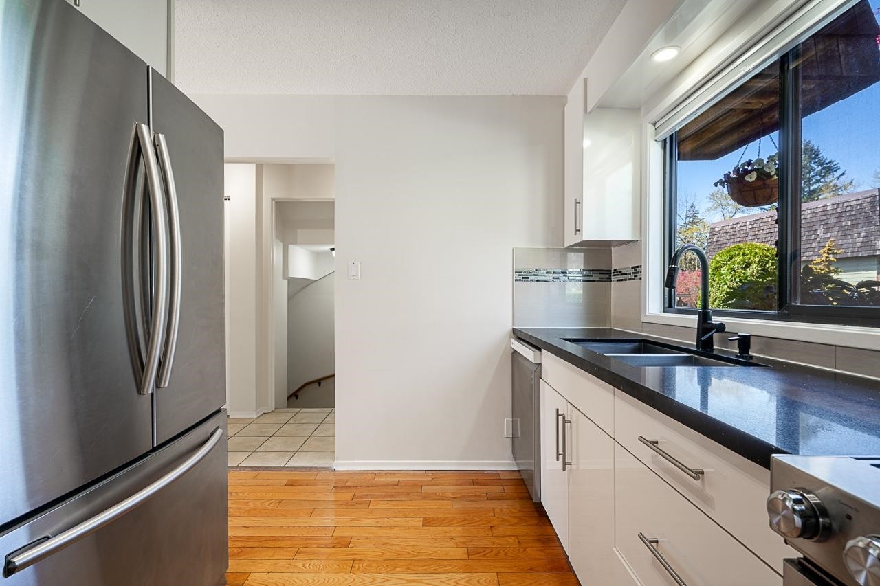 









1116


Premier

Street,
North Vancouver,




BC
V7J 2H3

