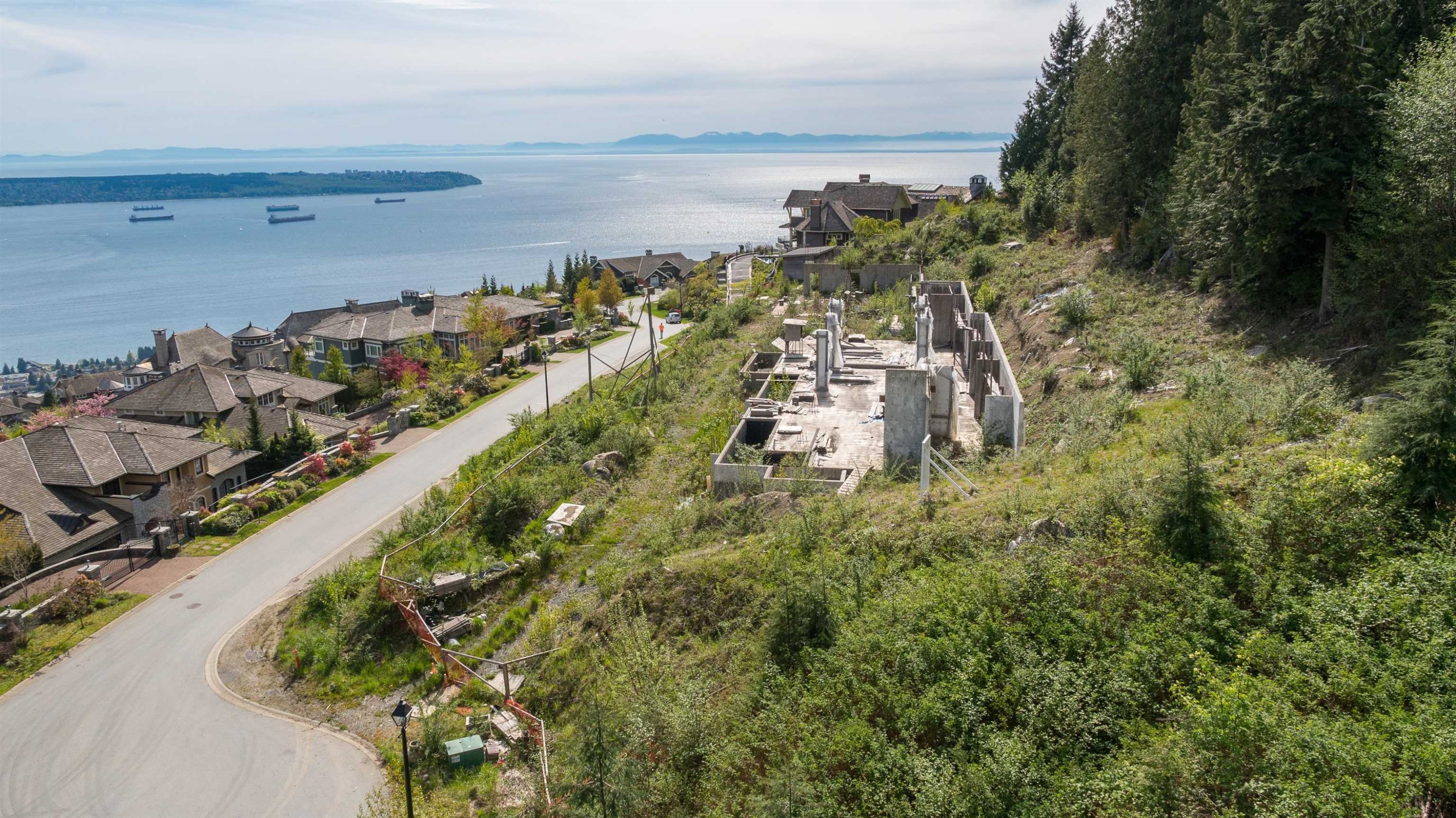 









2345


Kadlec

Court,
West Vancouver,




BC
V7S 3K3

