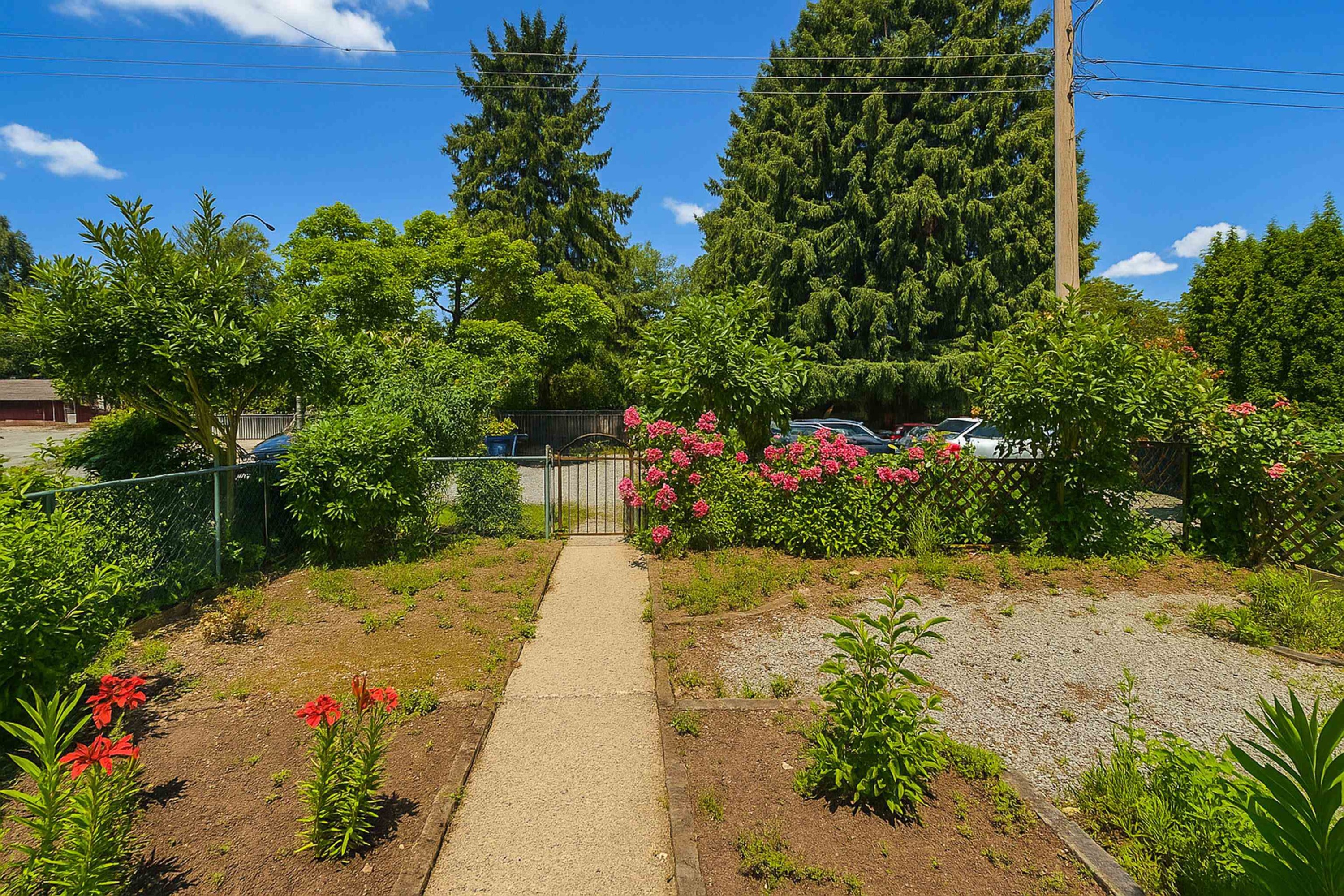 









823B


Greene

Street,
Coquitlam,




BC
V3C 2B9

