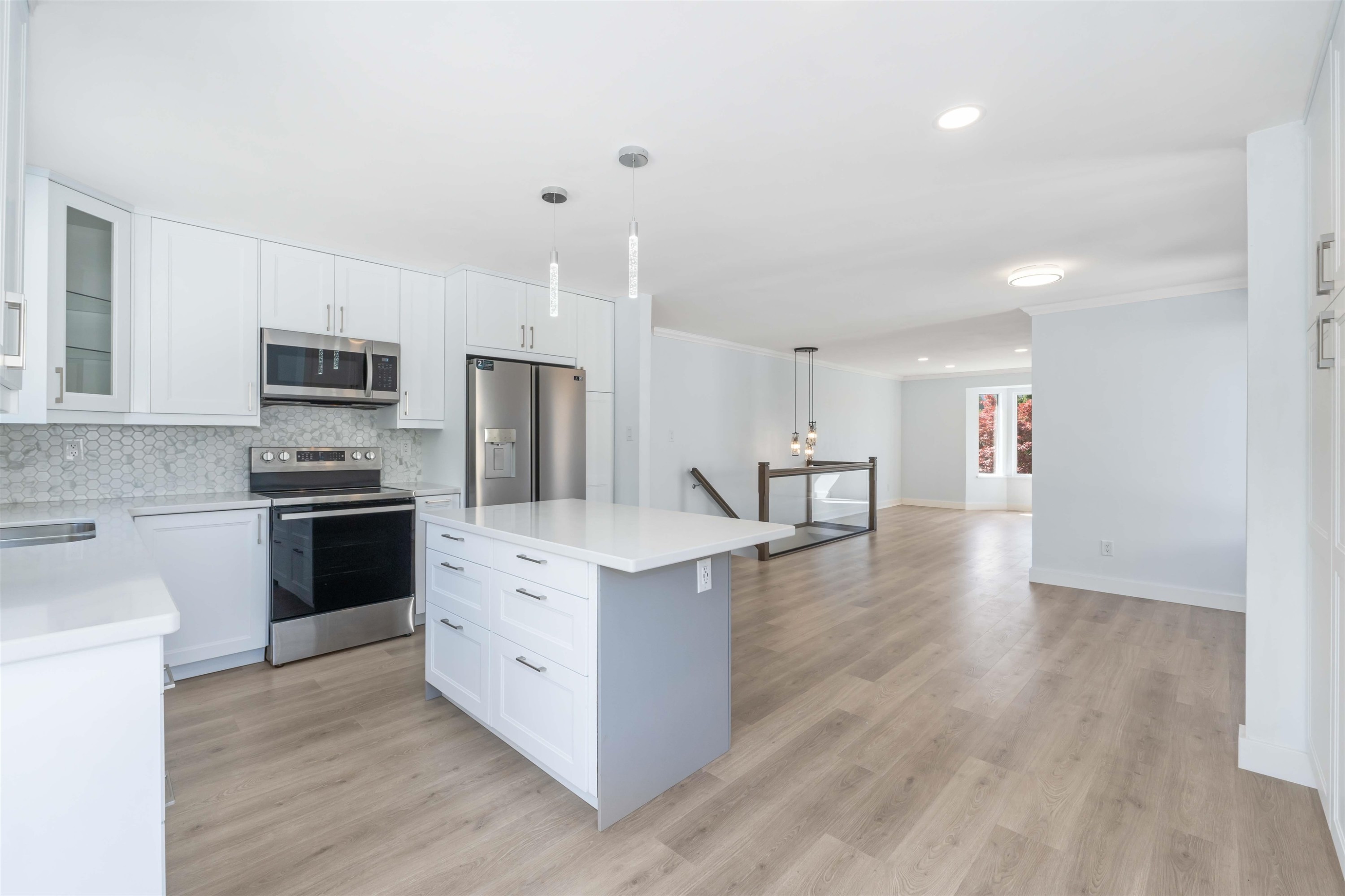 









24861


119

Avenue,
Maple Ridge,




BC
V4R 1Z1

