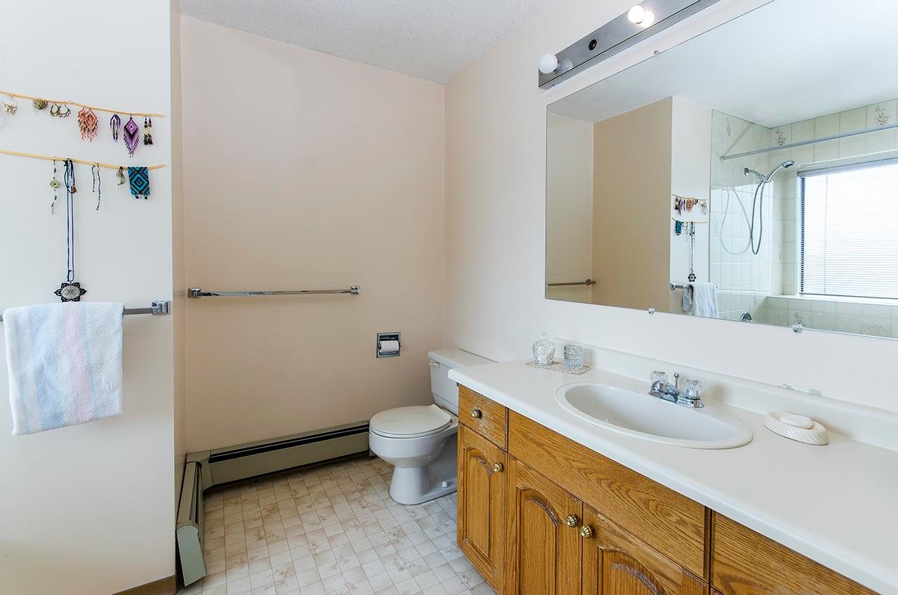 









718


Foster

Avenue,
Coquitlam,




BC
V3J 7P7

