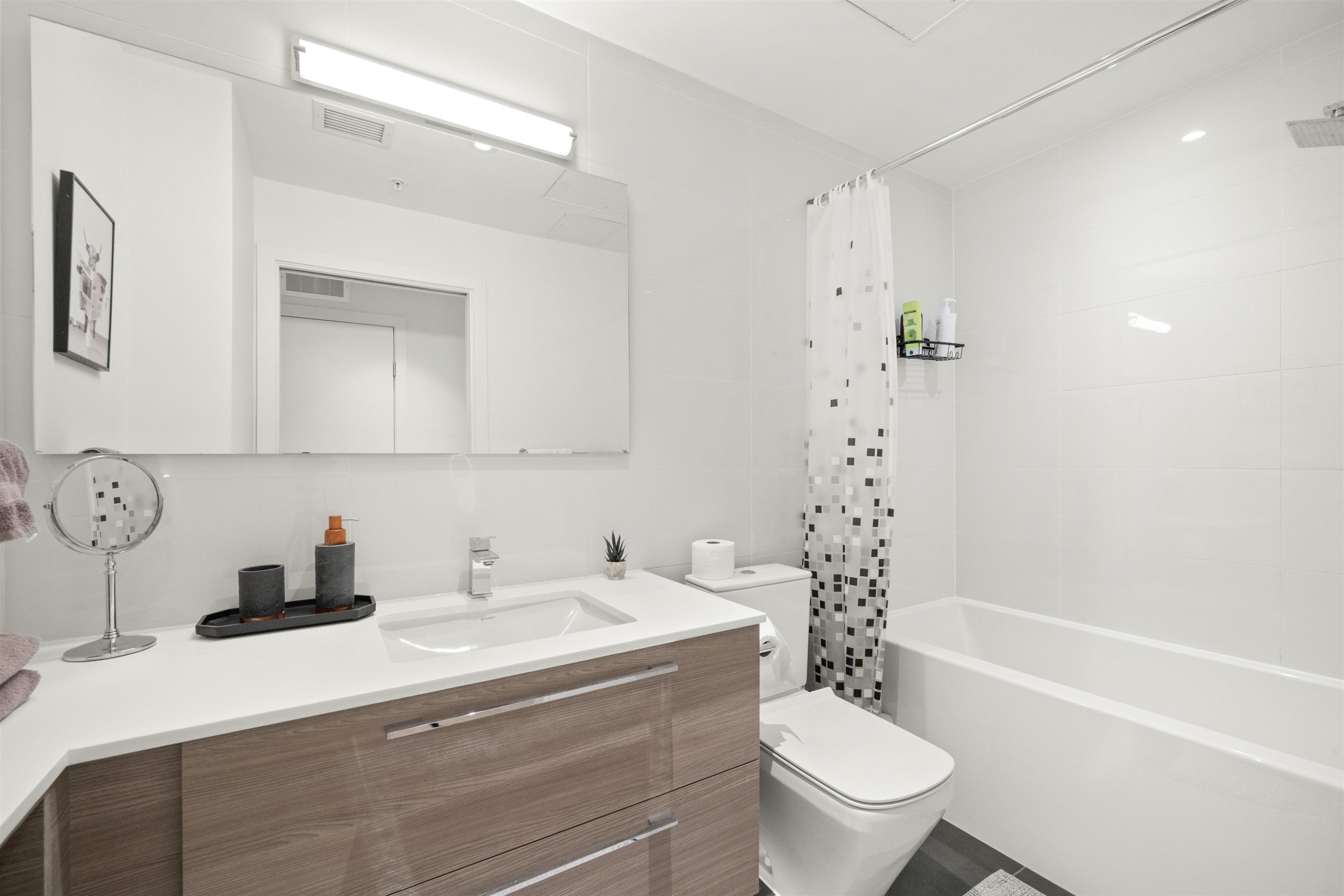 









5289


Cambie

Street, 105,
Vancouver,




BC
V5Z 2Z6

