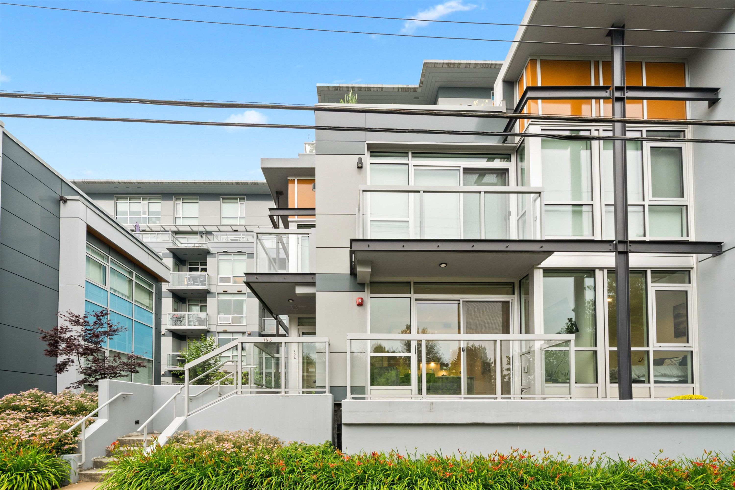 









5289


Cambie

Street, 105,
Vancouver,




BC
V5Z 2Z6

