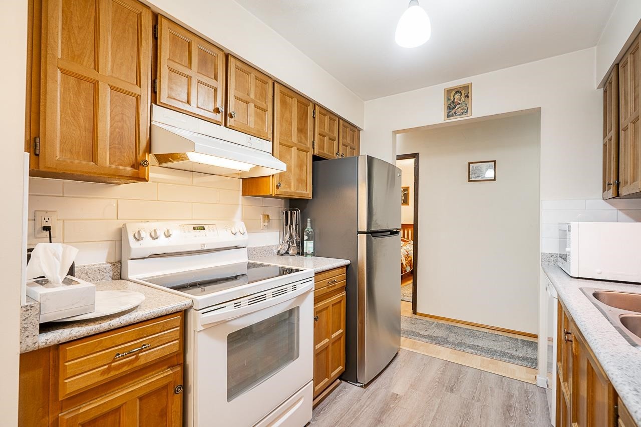 









11240


Daniels

Road, 102,
Richmond,




BC
V6X 1M6

