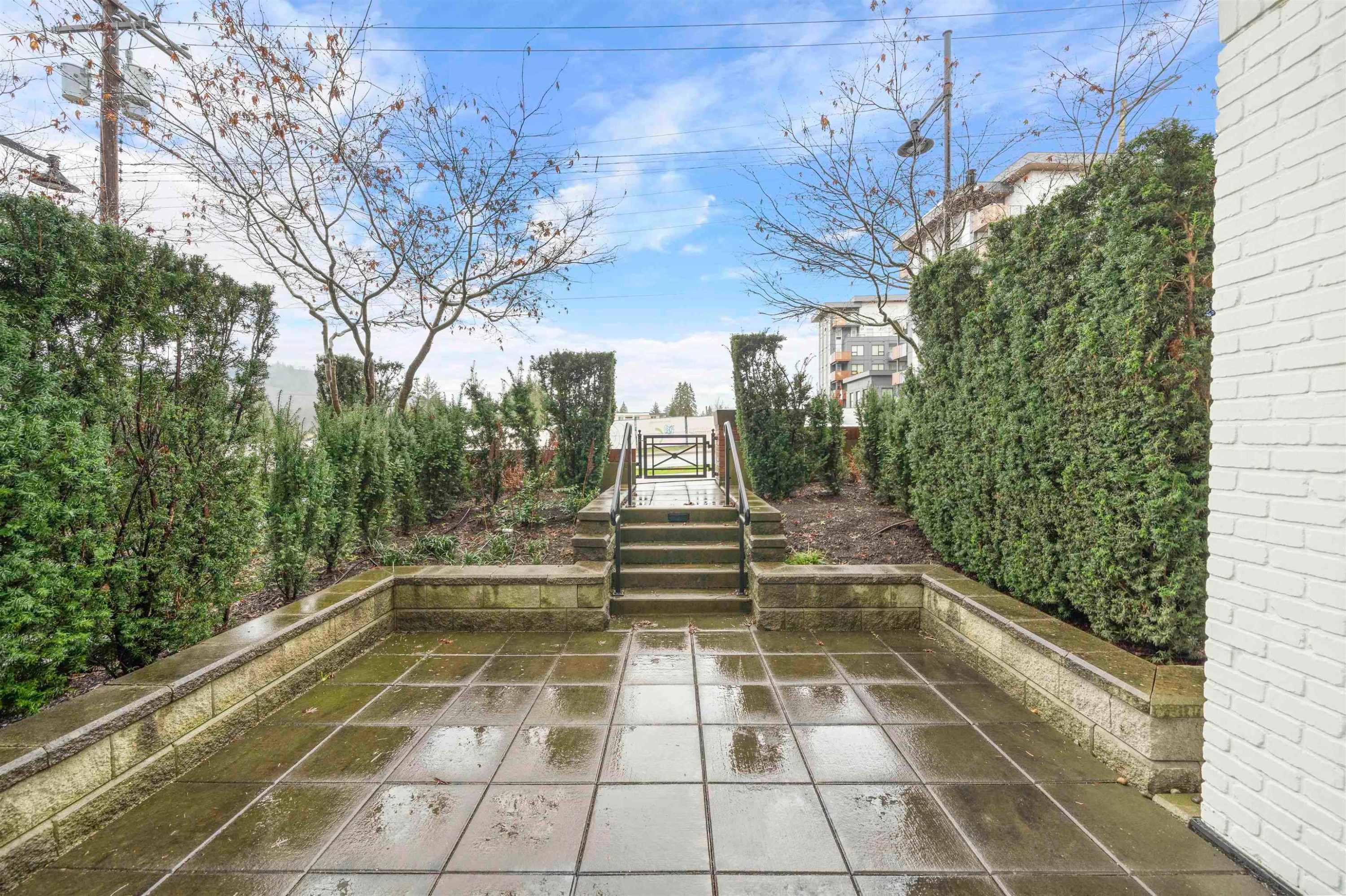 









618


Como Lake

Avenue, 106,
Coquitlam,




BC
V3J 0G1

