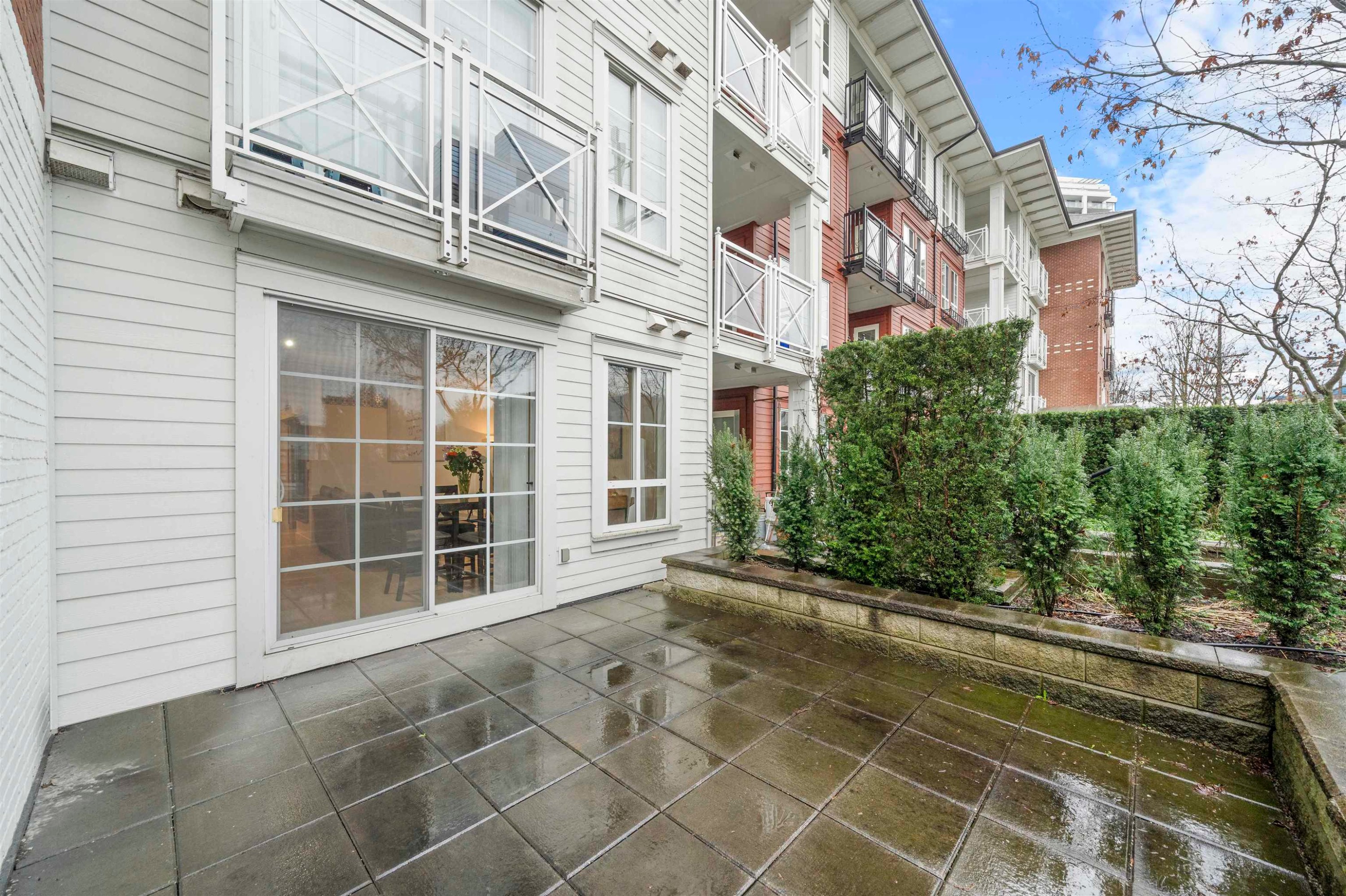









618


Como Lake

Avenue, 106,
Coquitlam,




BC
V3J 0G1

