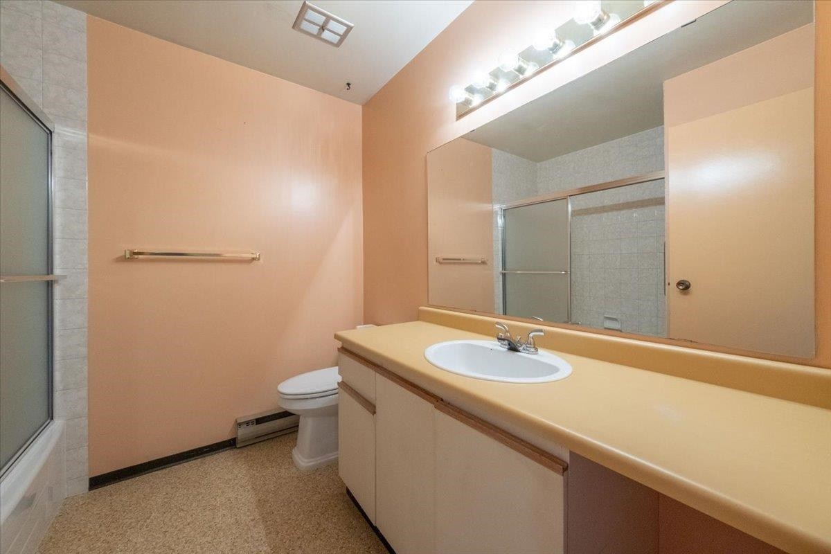 









230


14th

Street West, 22,
North Vancouver,




BC
V7M 1P3

