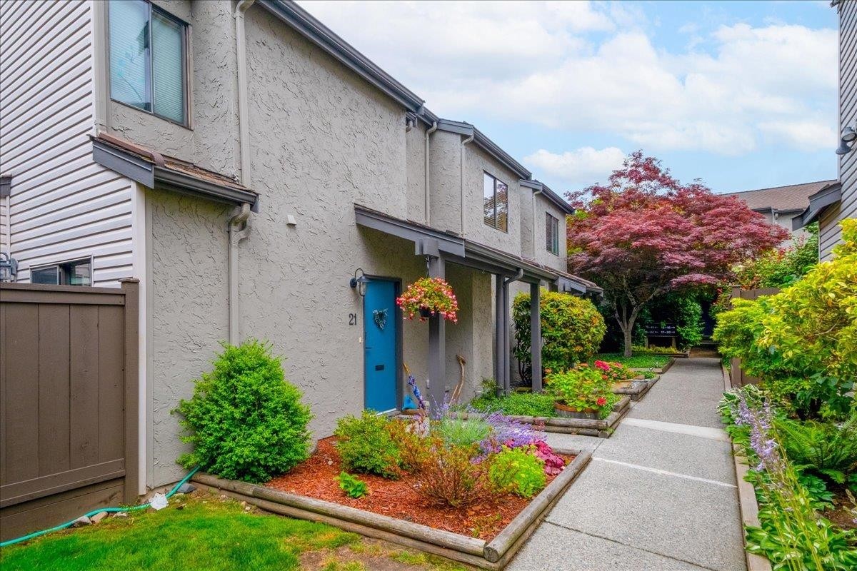 









230


14th

Street West, 22,
North Vancouver,




BC
V7M 1P3

