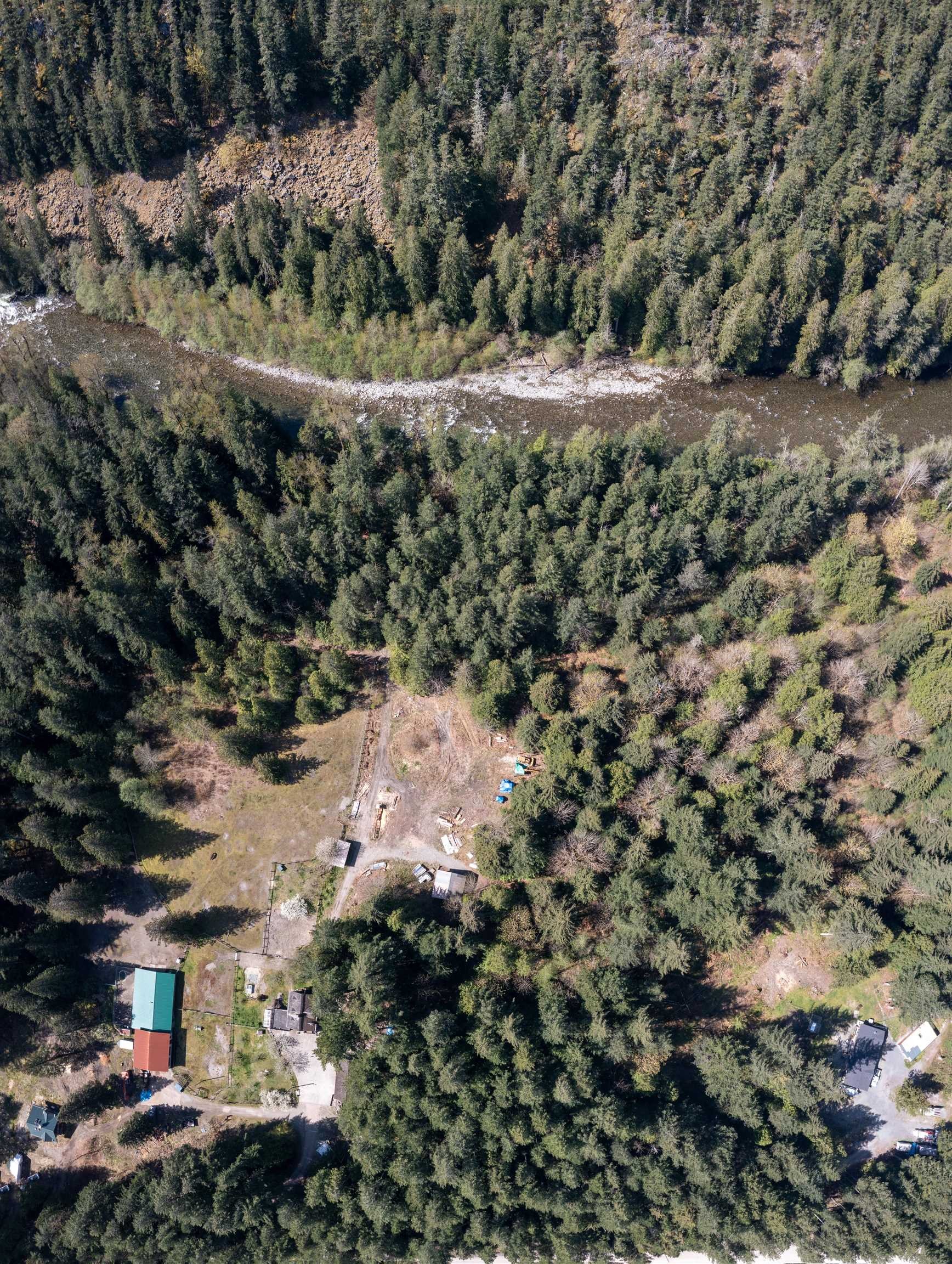 









8101


Paradise Valley

Road,
Squamish,




BC
V0N 1H0

