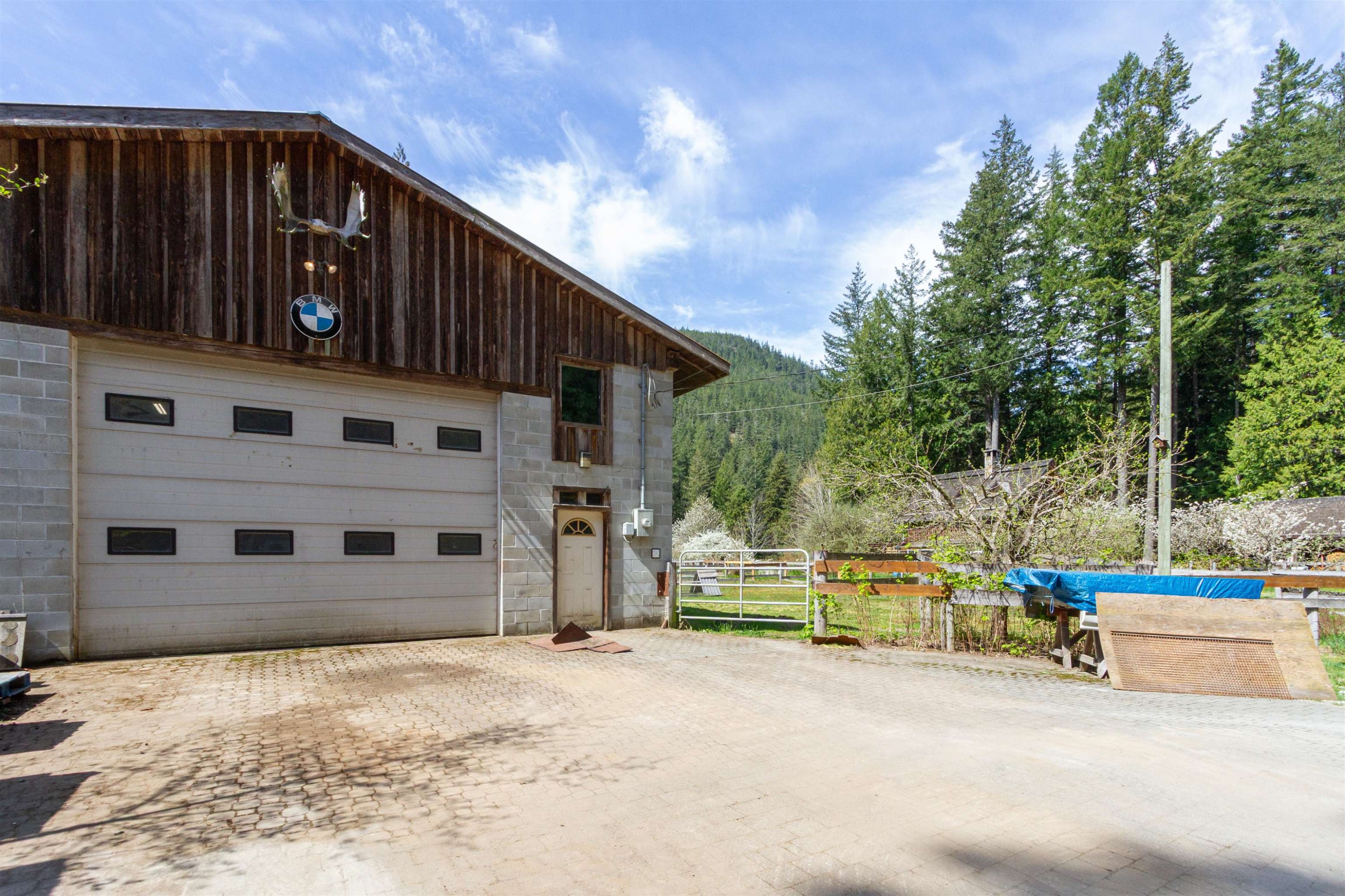 









8101


Paradise Valley

Road,
Squamish,




BC
V0N 1H0

