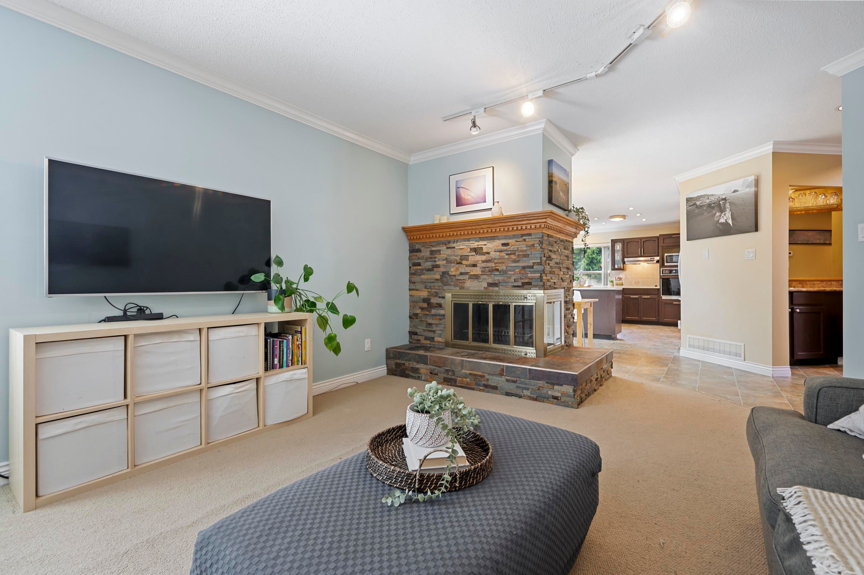 









2550


Bluebell

Avenue,
Coquitlam,




BC
V3E 2G1

