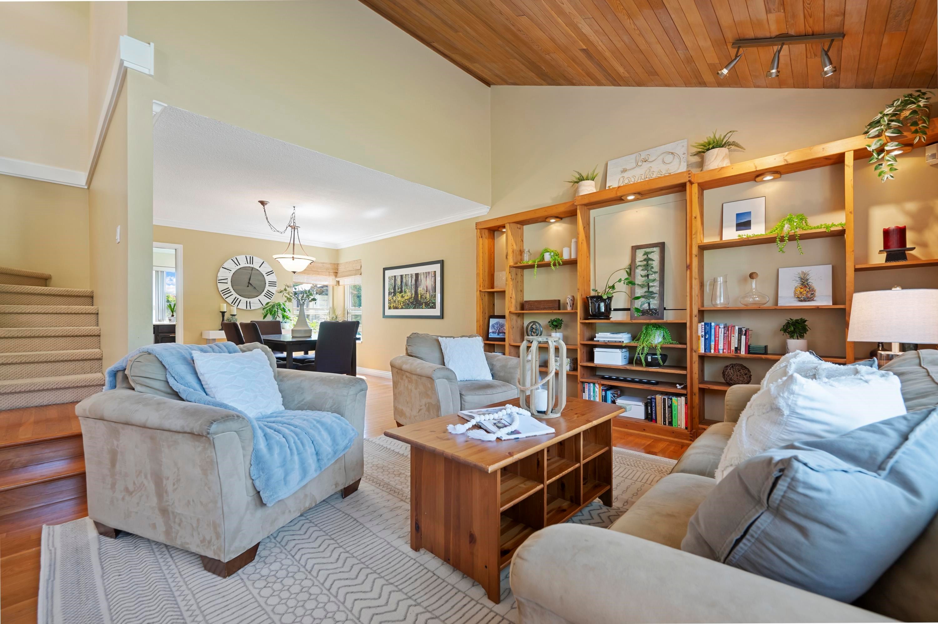 









2550


Bluebell

Avenue,
Coquitlam,




BC
V3E 2G1

