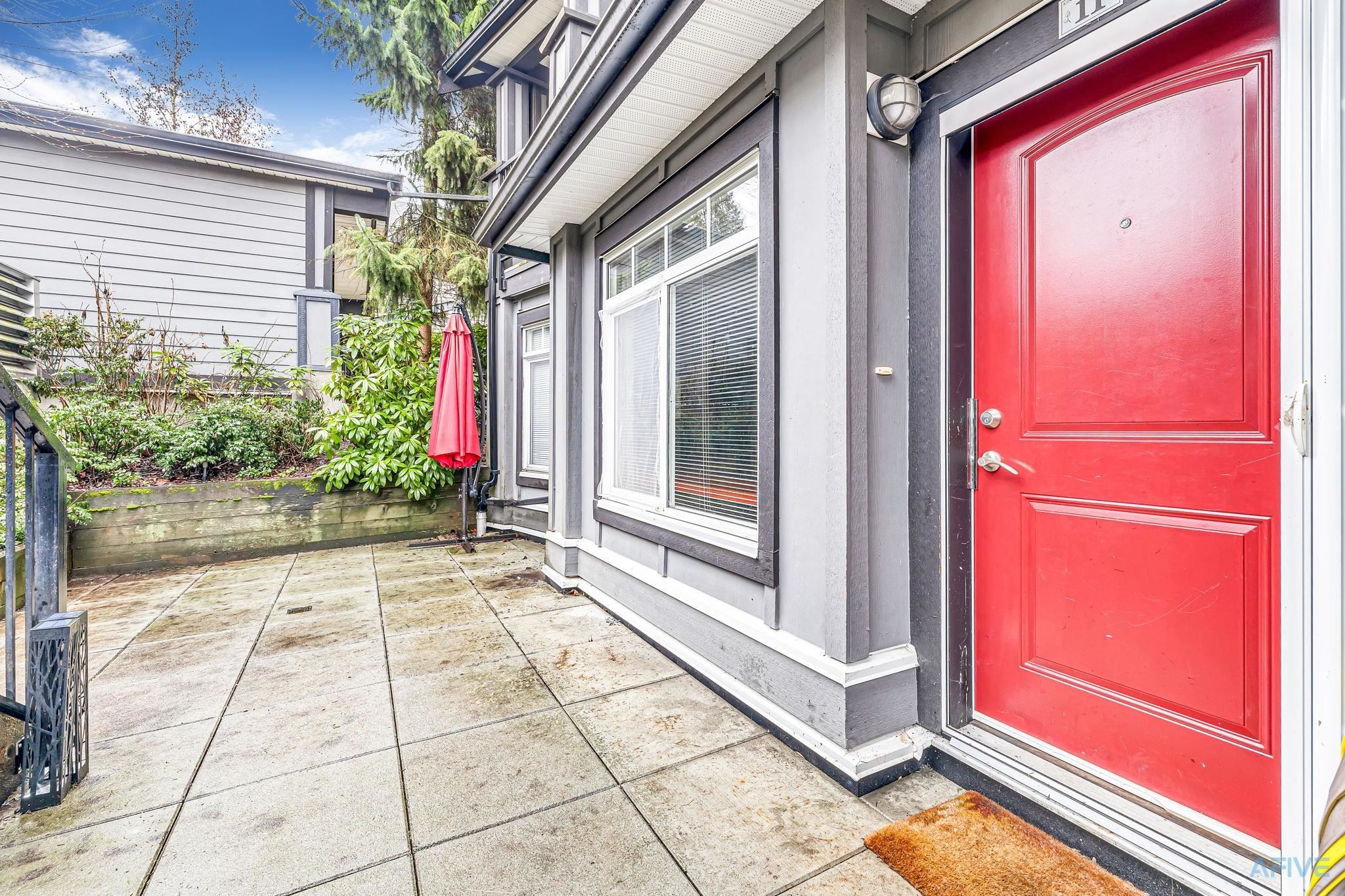 









7428


14th

Avenue, 11,
Burnaby,




BC
V3N 0C2

