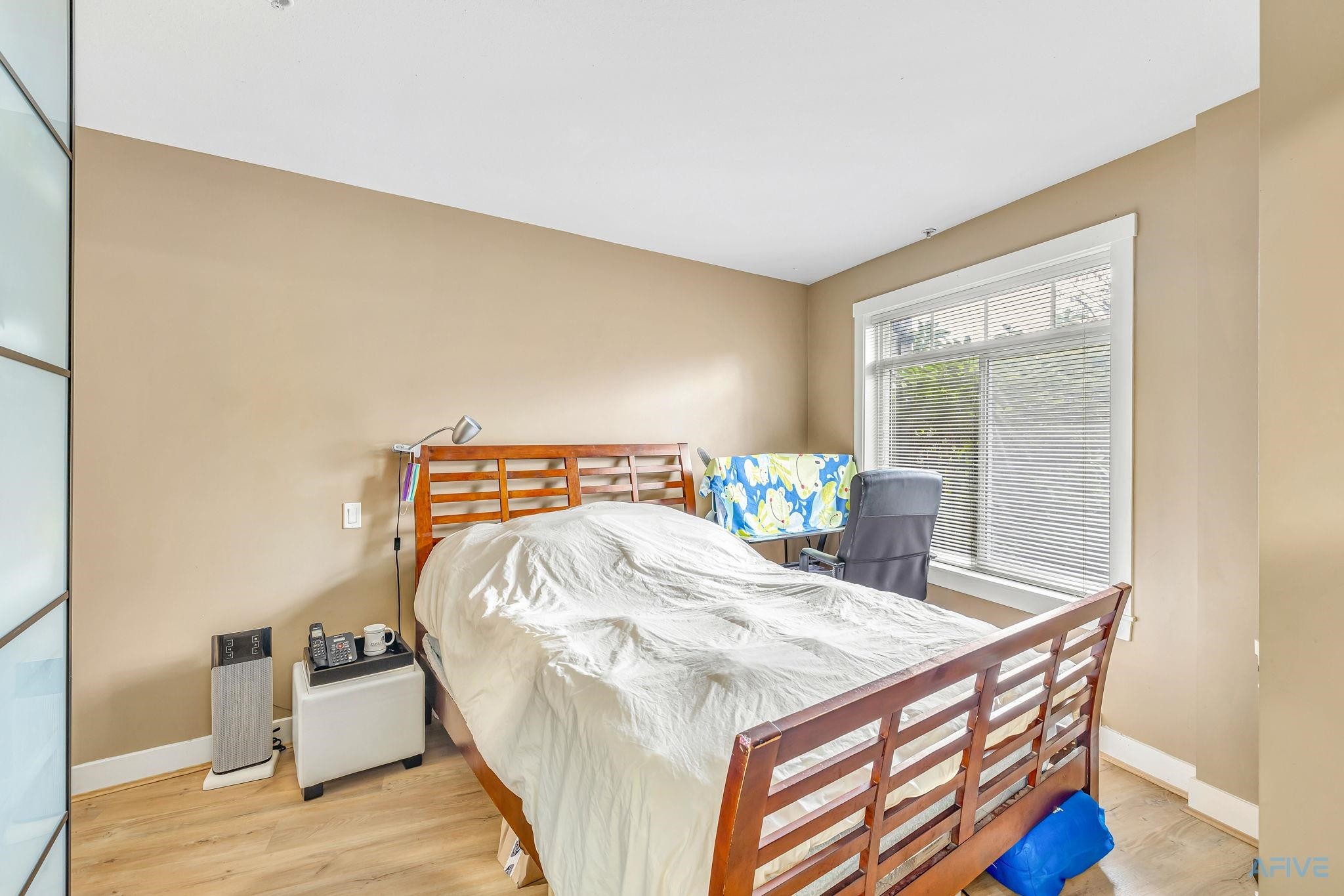 









7428


14th

Avenue, 11,
Burnaby,




BC
V3N 0C2

