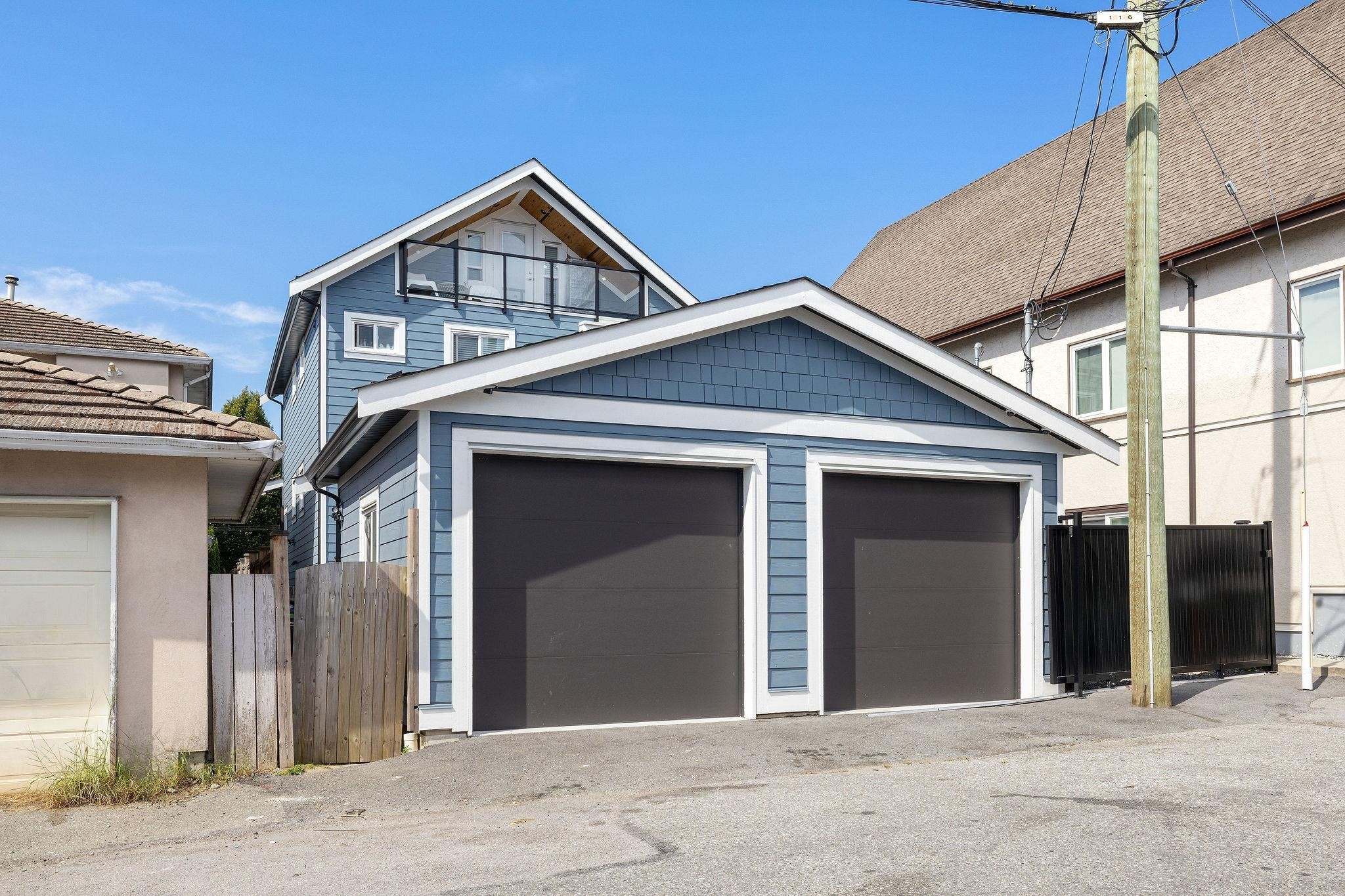 









2430


41

Avenue, 1,
Vancouver,




BC
V5R 2W4

