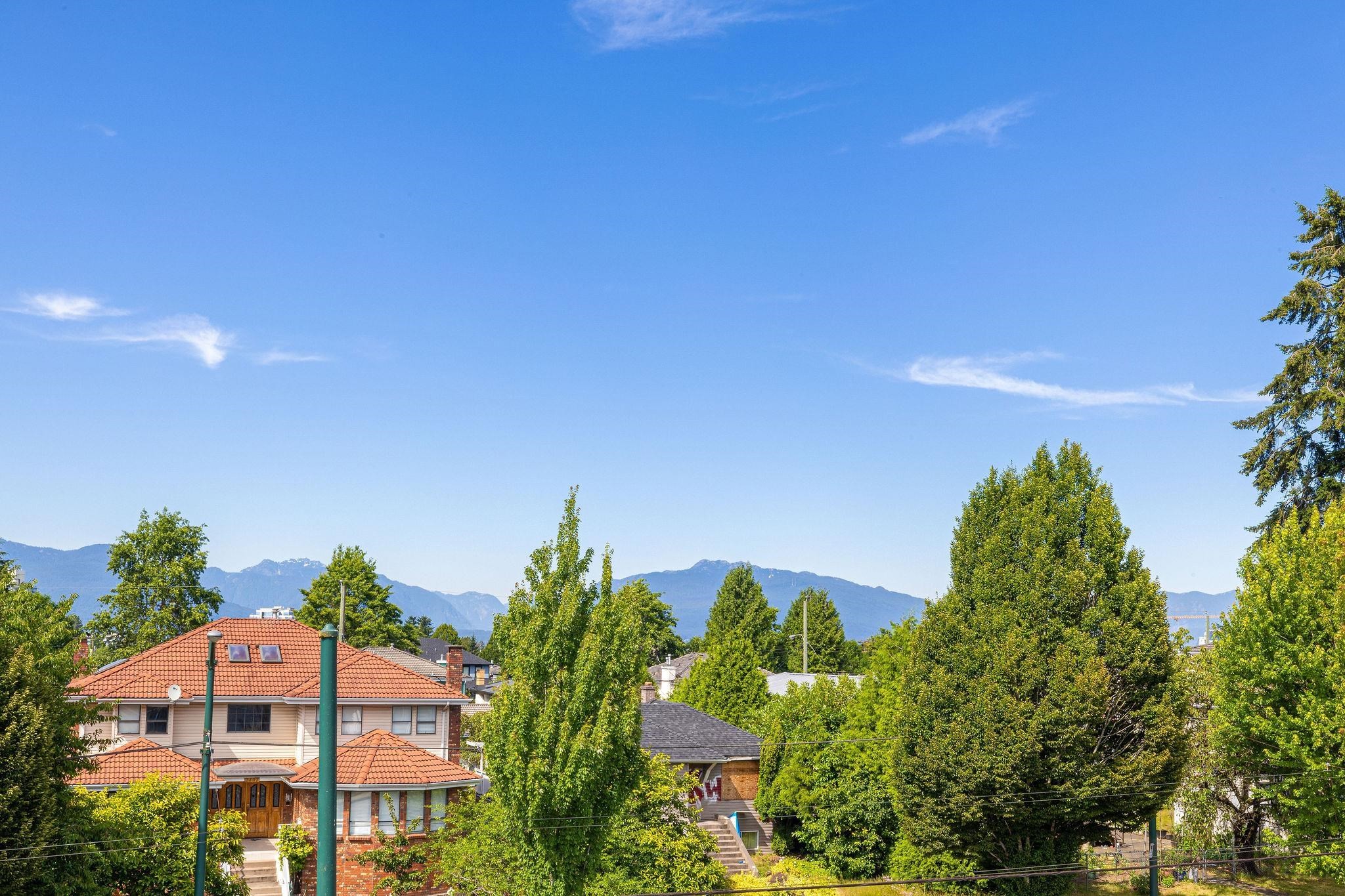 









2430


41

Avenue, 1,
Vancouver,




BC
V5R 2W4

